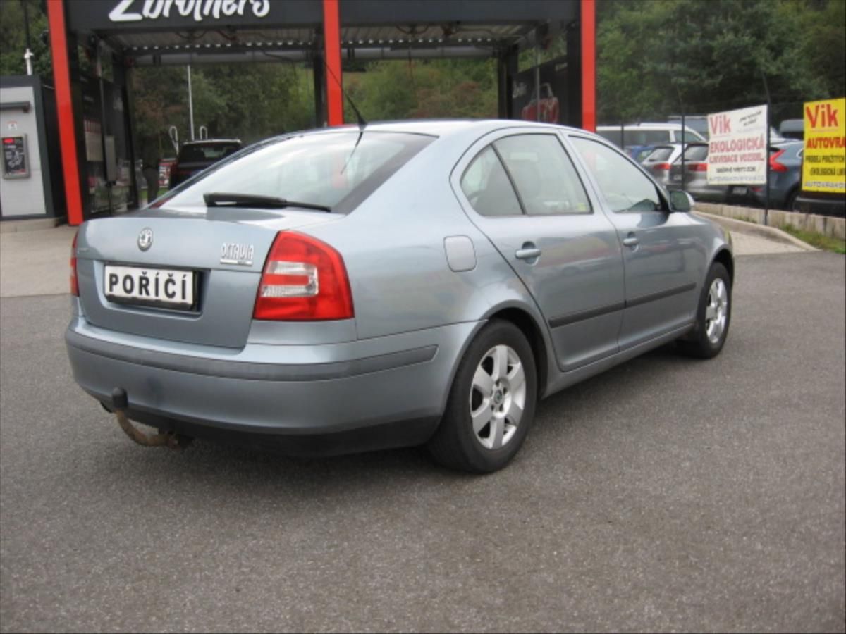 Škoda Octavia, 1,6 MPi - fotka 5