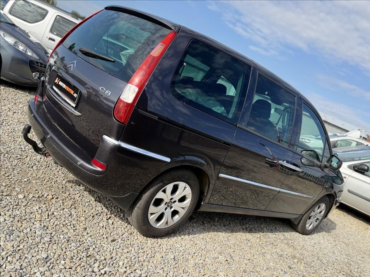 Citroën C8, 2,0 HDI 100kW XENONY,TAŽNÉ - fotka 5