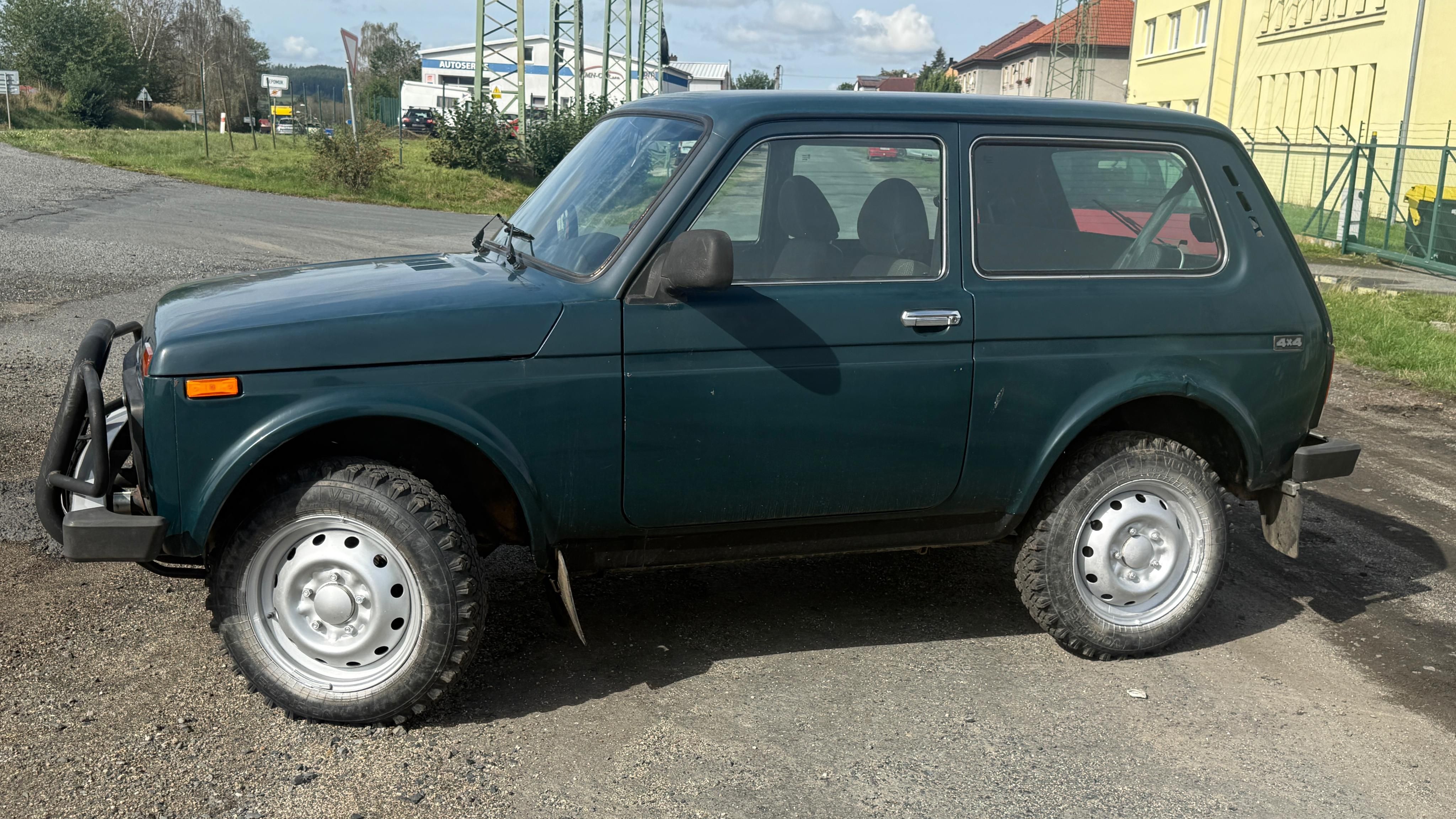 Lada Niva, 1.7i, 59kw, 4x4,tažné zařízení - fotka 4
