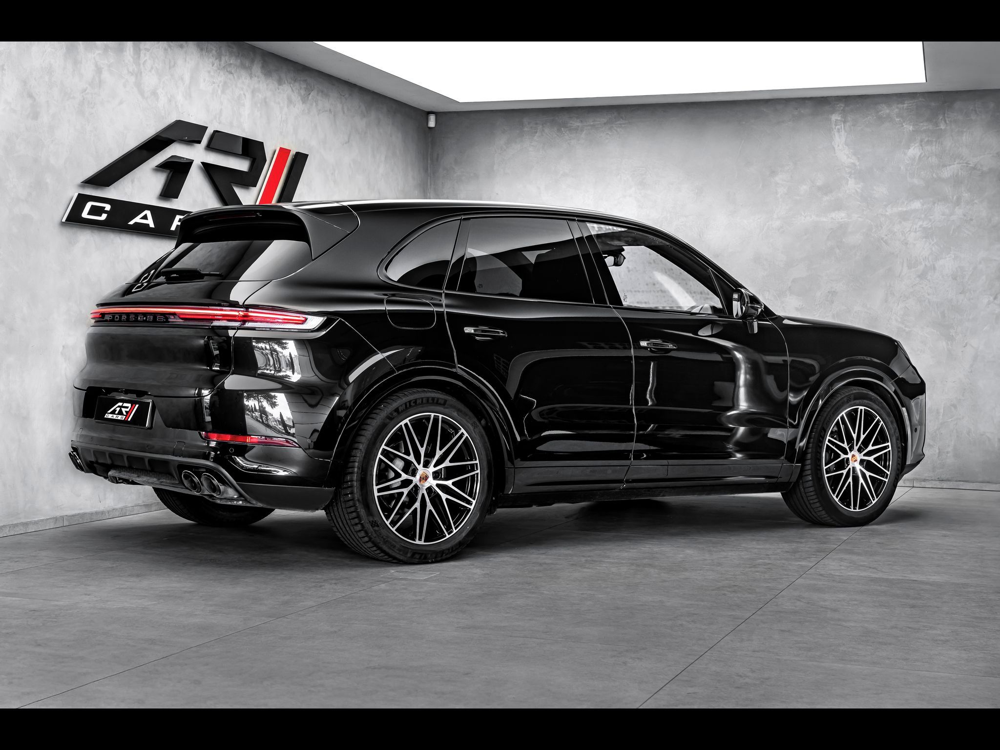 Porsche Cayenne, black edition, soft Bose, PASM - fotka 5
