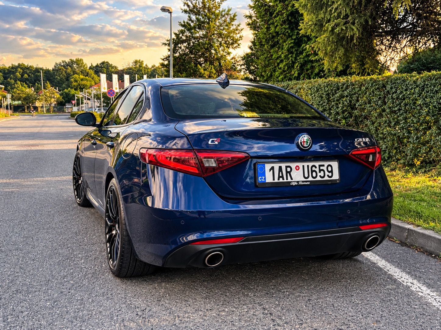 Alfa Romeo Giulia, [telefon skryt] km automat top sta - fotka 3