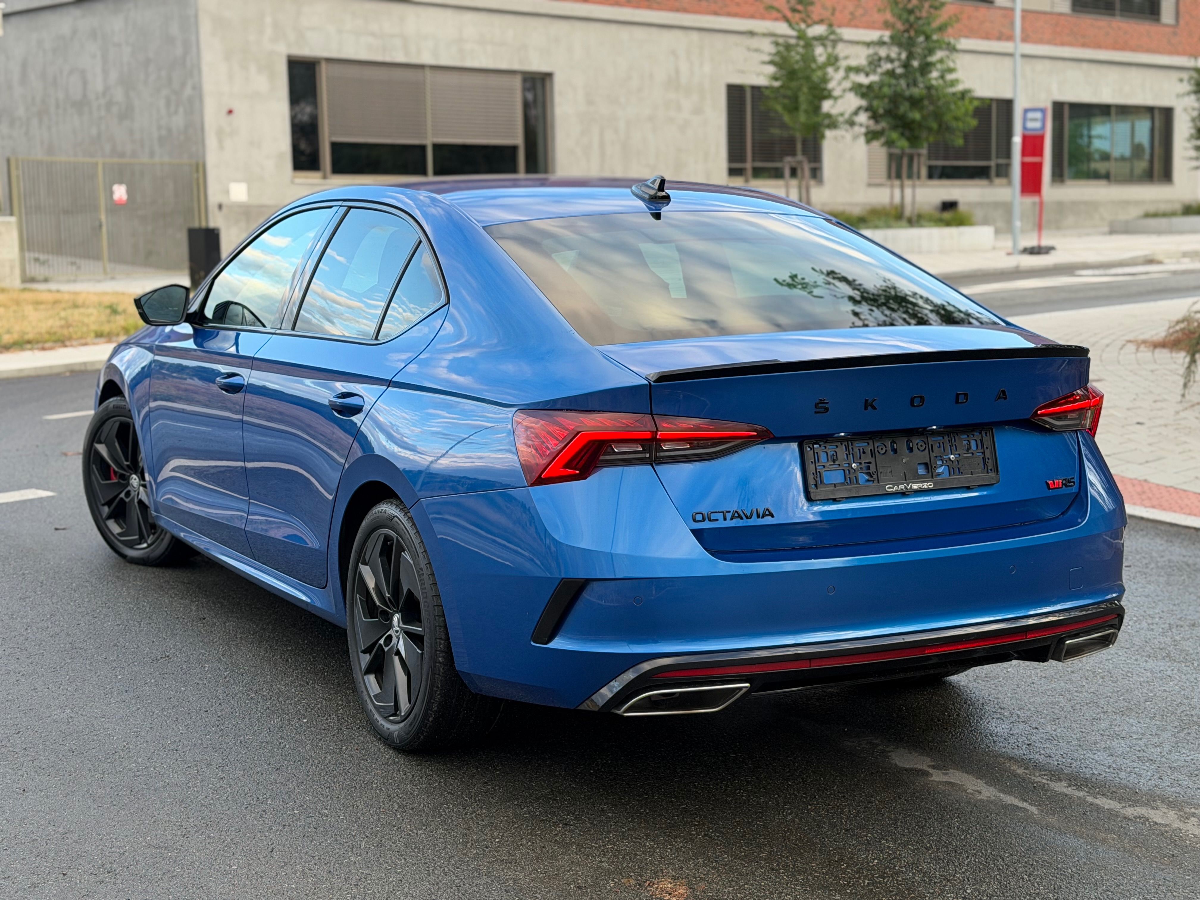 Škoda Octavia, 2.0 TSI 180KW DSG RS MATRIX - fotka 3
