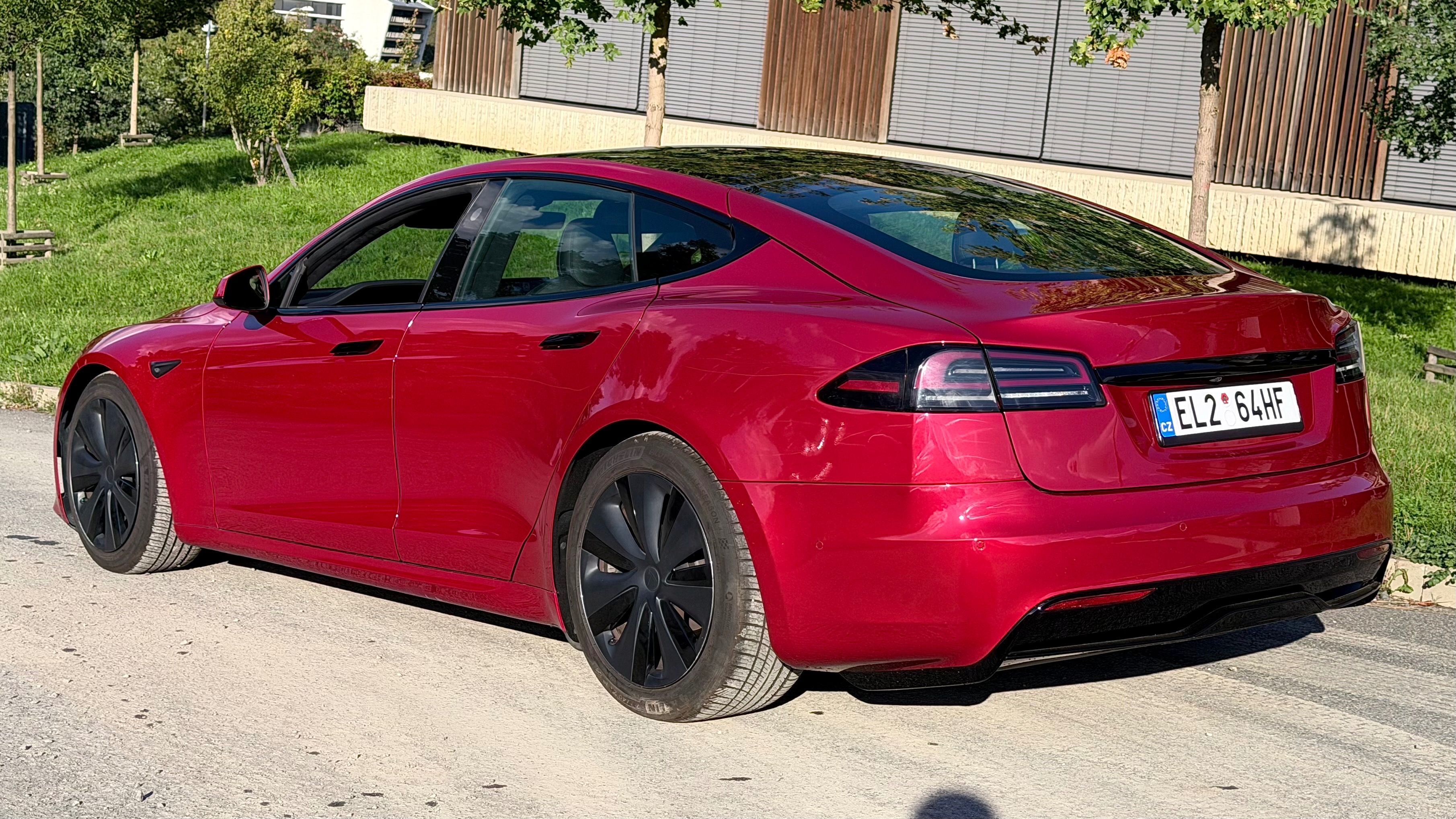 Tesla Model S, Tesla Model S Dual Motor 2022 - fotka 5