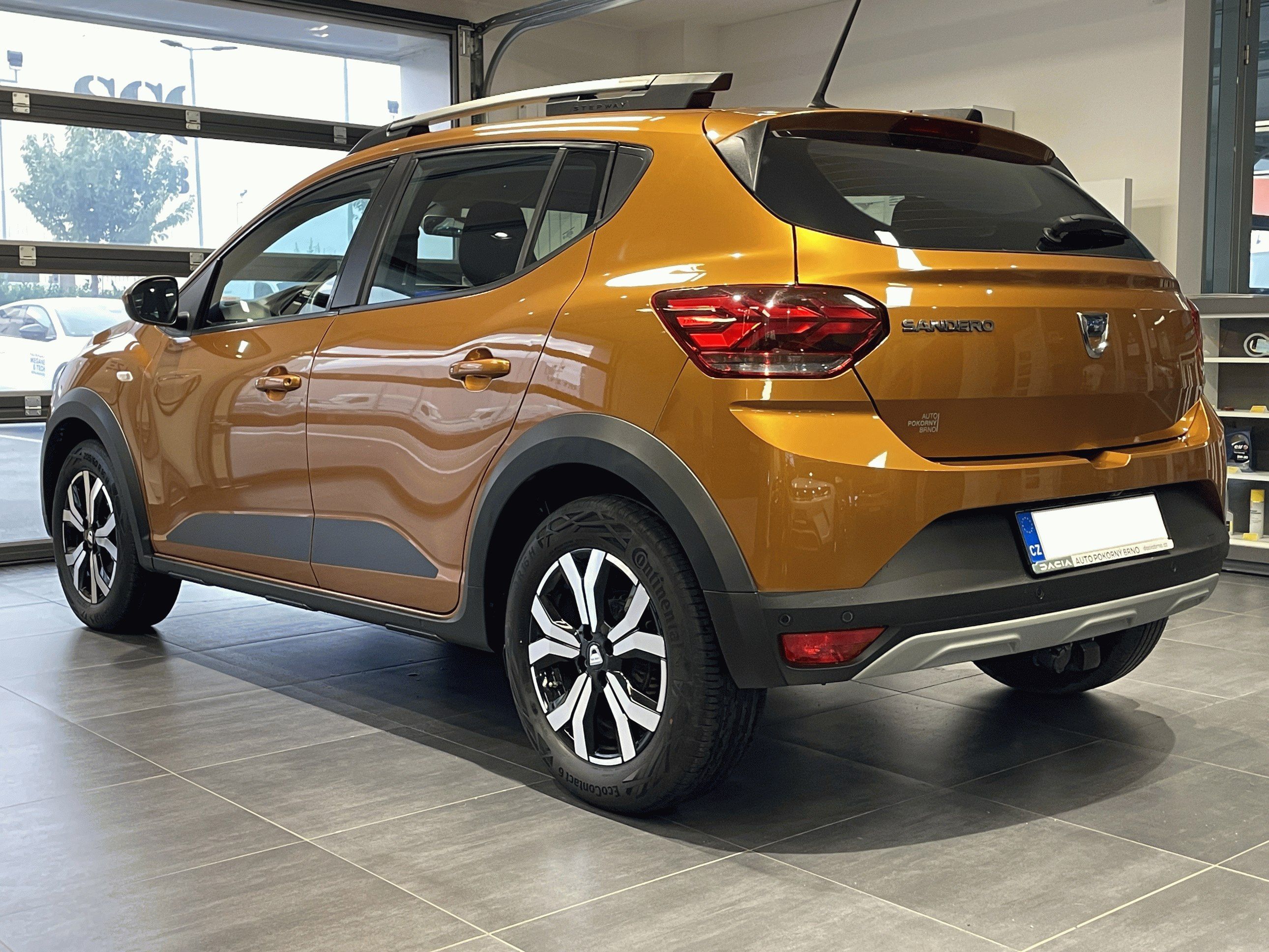 Dacia Sandero, STEPWAY Comfort 1,0TCe 90k CVT - fotka 3