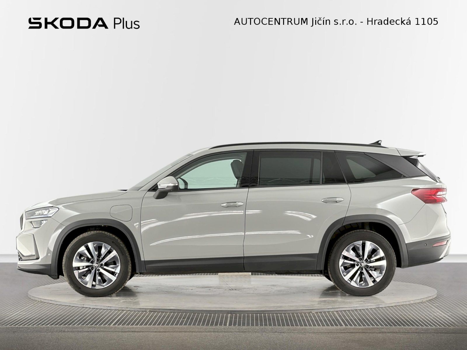 Škoda Kodiaq, iV DSG 1.5TSI 150kW Selection - fotka 3