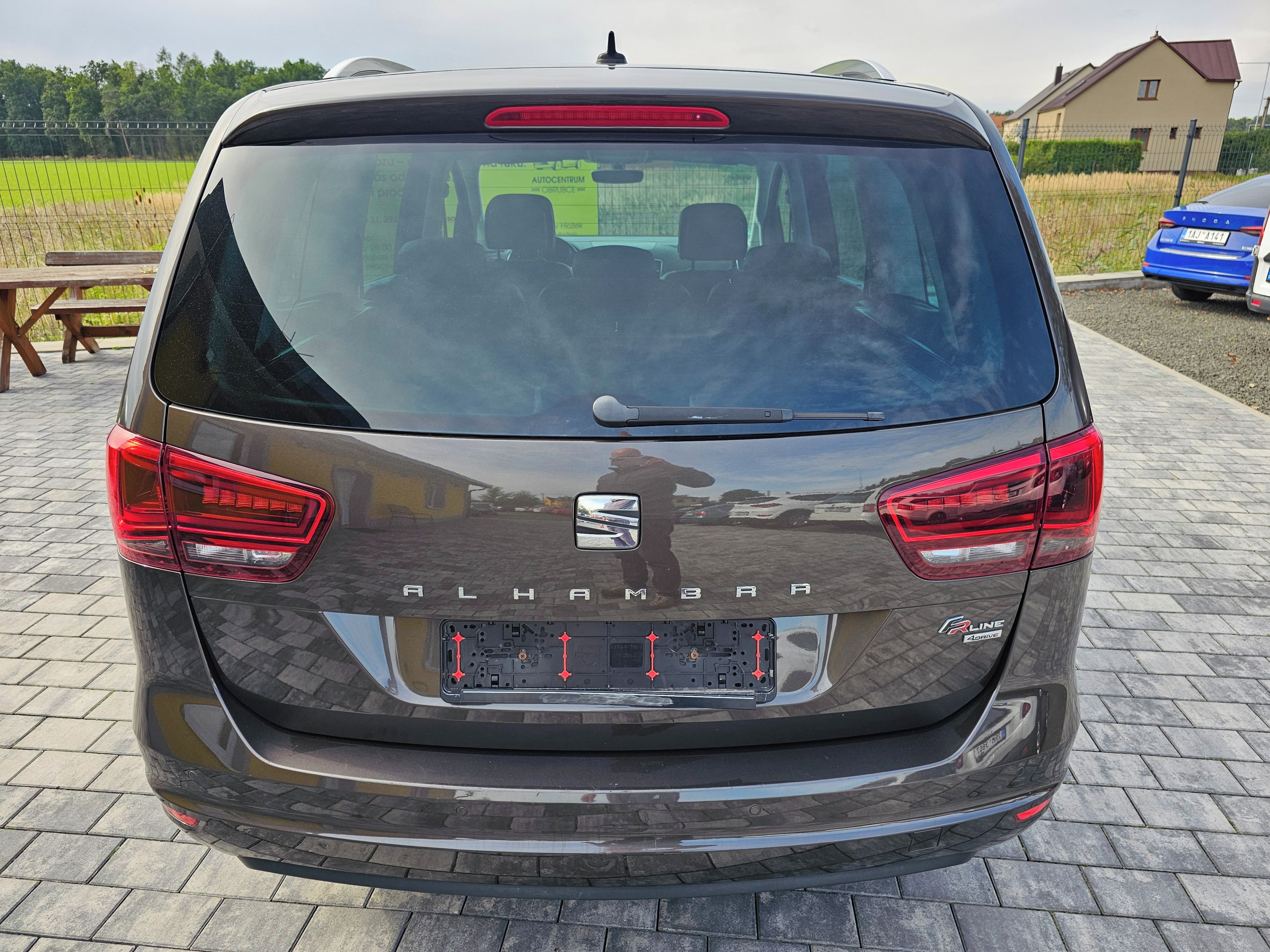 Seat Alhambra, FR 2.0 TDI 110kw, 4Drive, 1Maj - fotka 6