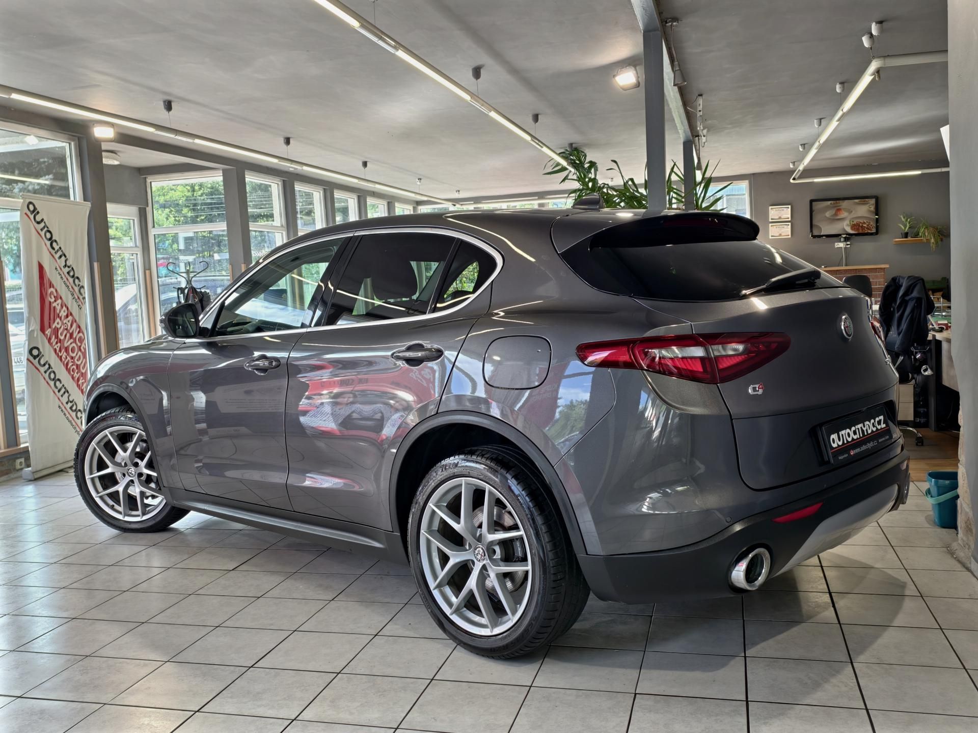 Alfa Romeo Stelvio, 2.0 T 206kW Q4 FIRST EDITION - fotka 5