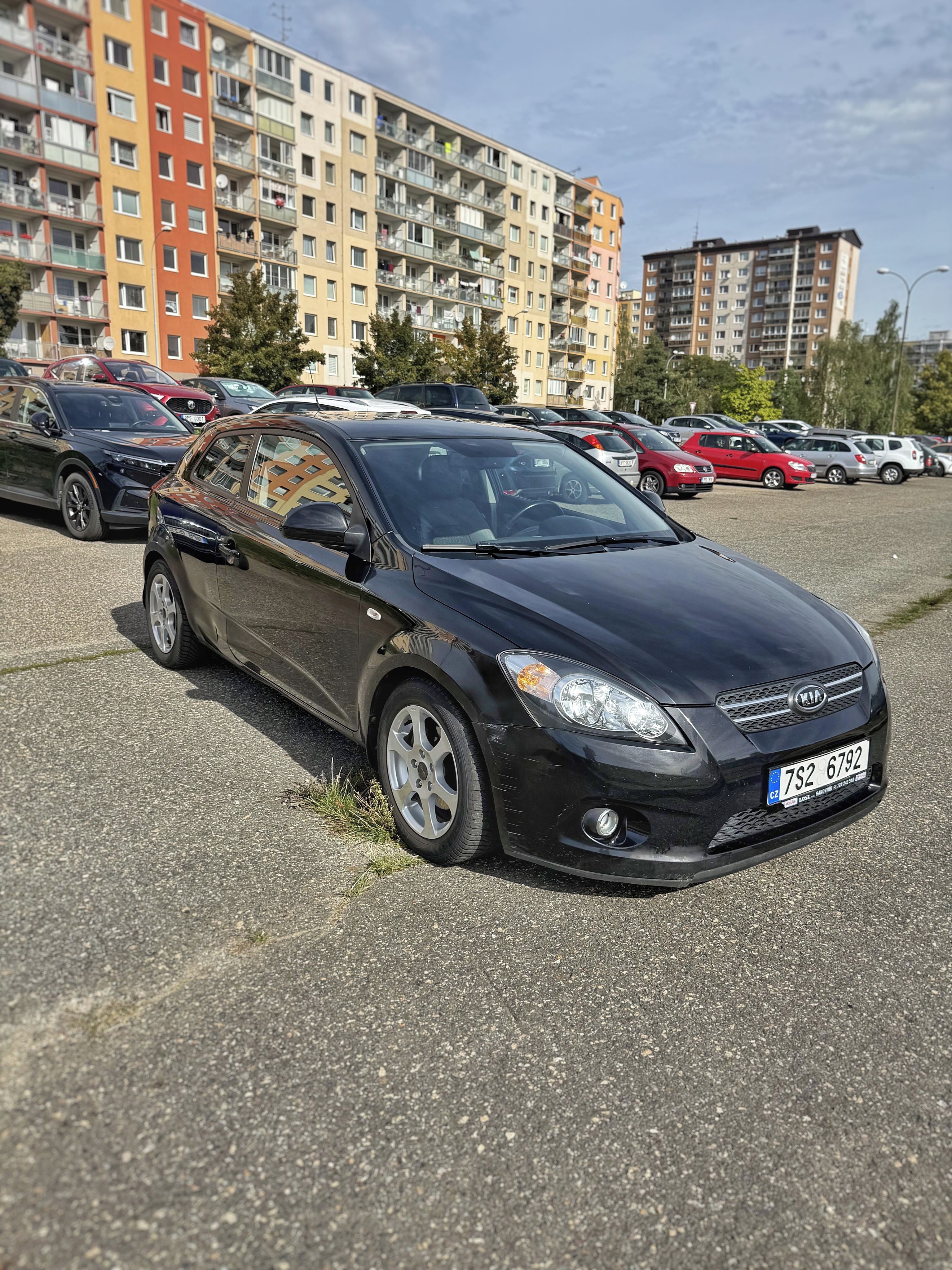 Kia Pro_cee´d, Kia Pro_Cee’d 2.0 CRDi, 103 kW - fotka 3