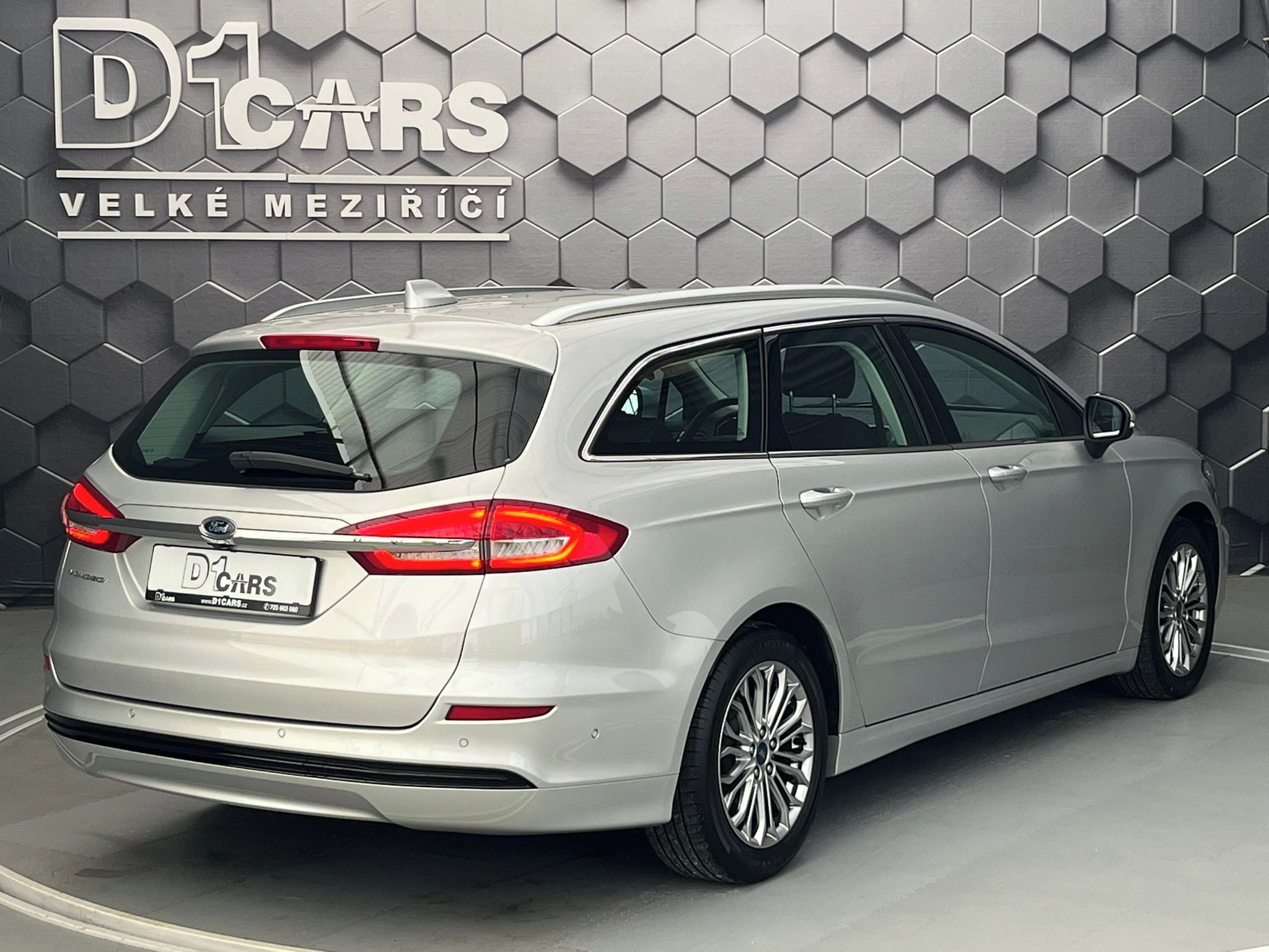 Ford Mondeo, 2.0 EB Titanium manuál - fotka 5