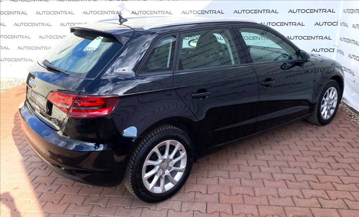 Audi A3, 1,2 Tfsi 81kwSportback - fotka 4