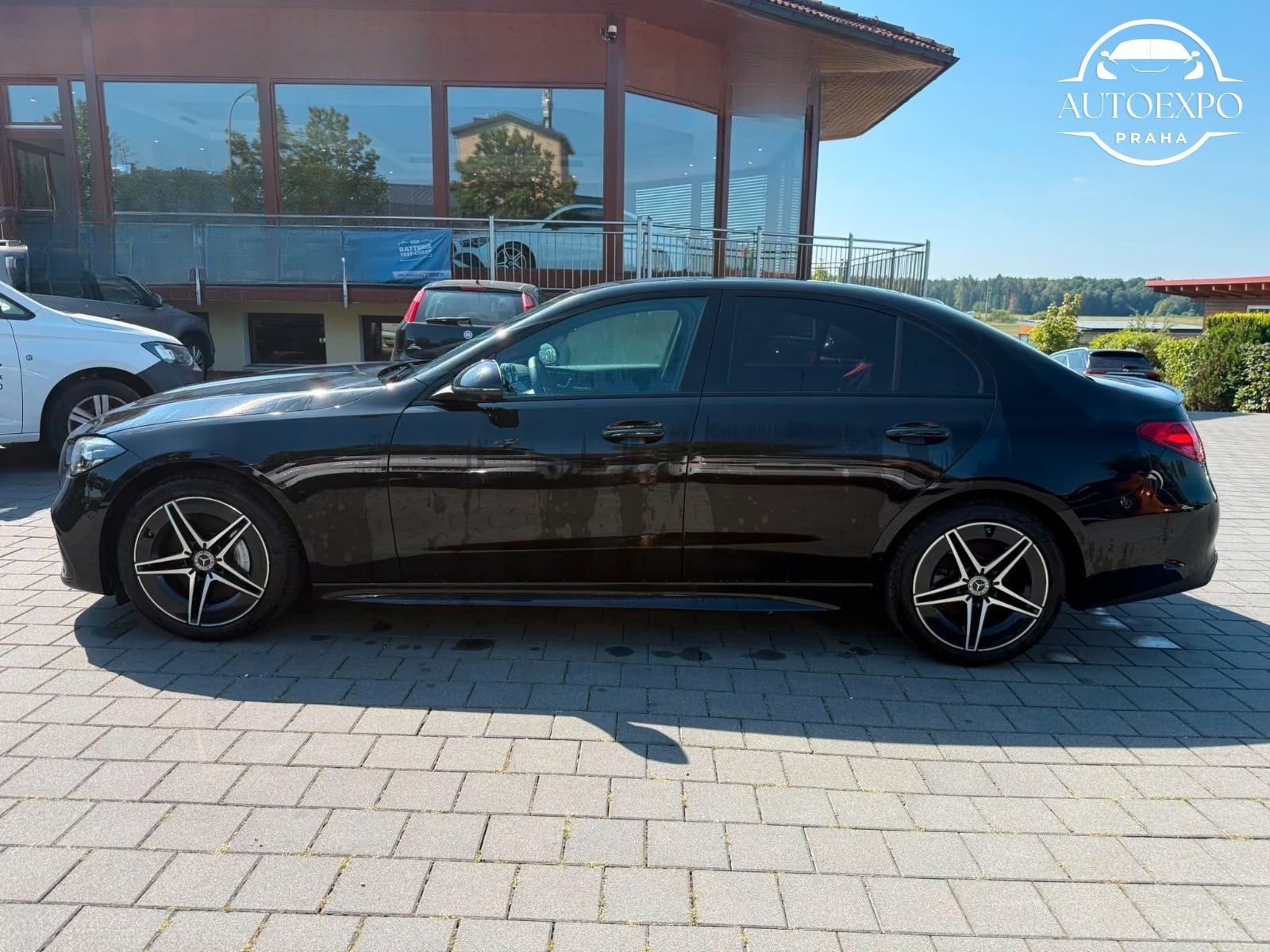Mercedes-Benz Třídy C, Edition AMG Line - fotka 6