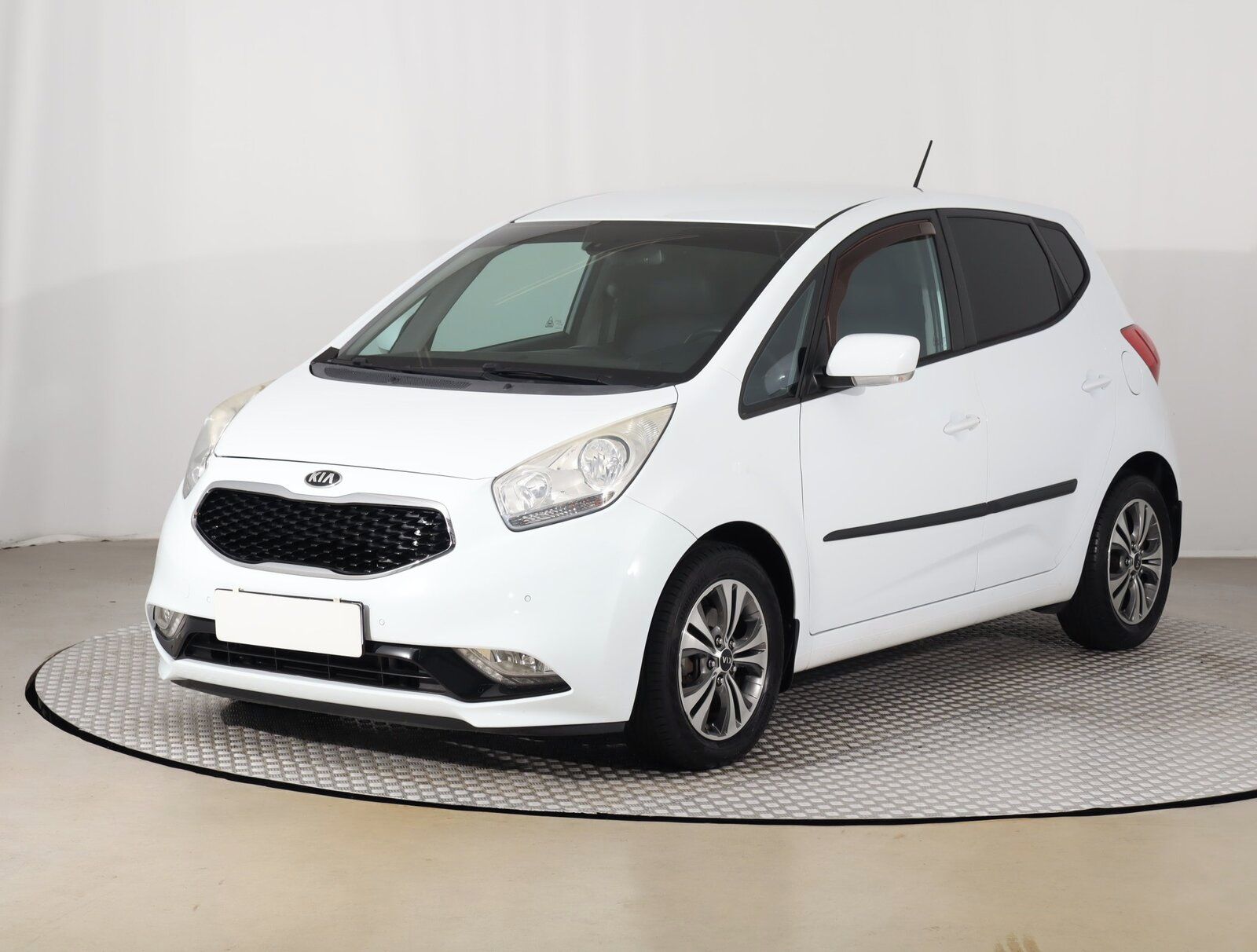 Kia Venga, 1.4 CRDi - fotka 2
