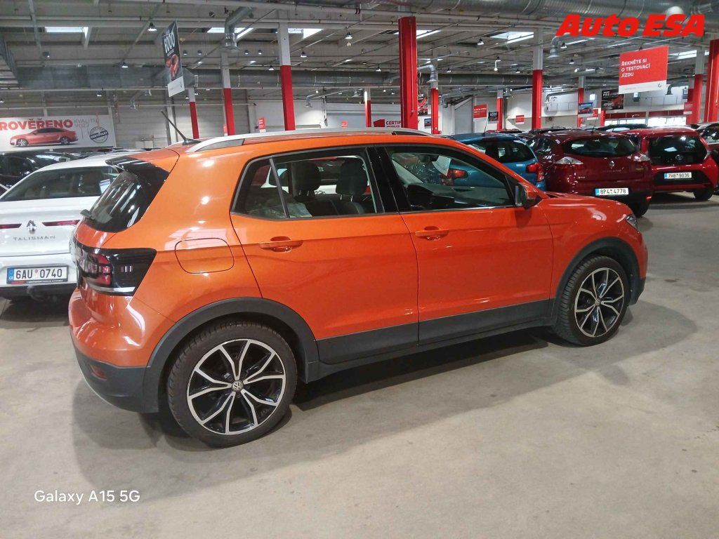 Volkswagen T-Cross, 1.5TSI,1.maj,ČR - fotka 2