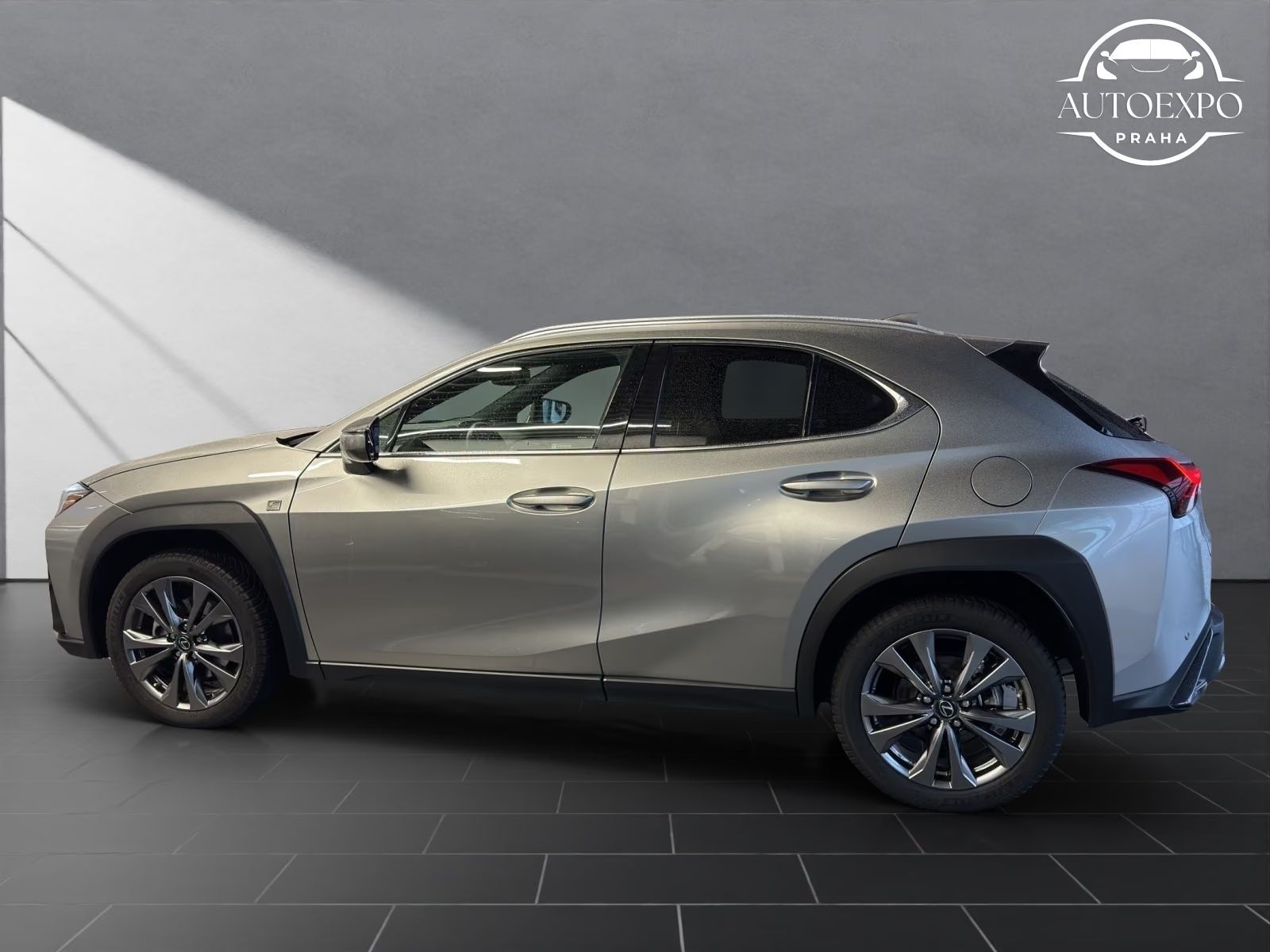 Lexus UX 250h, 250h+F-Sport+D* - fotka 5