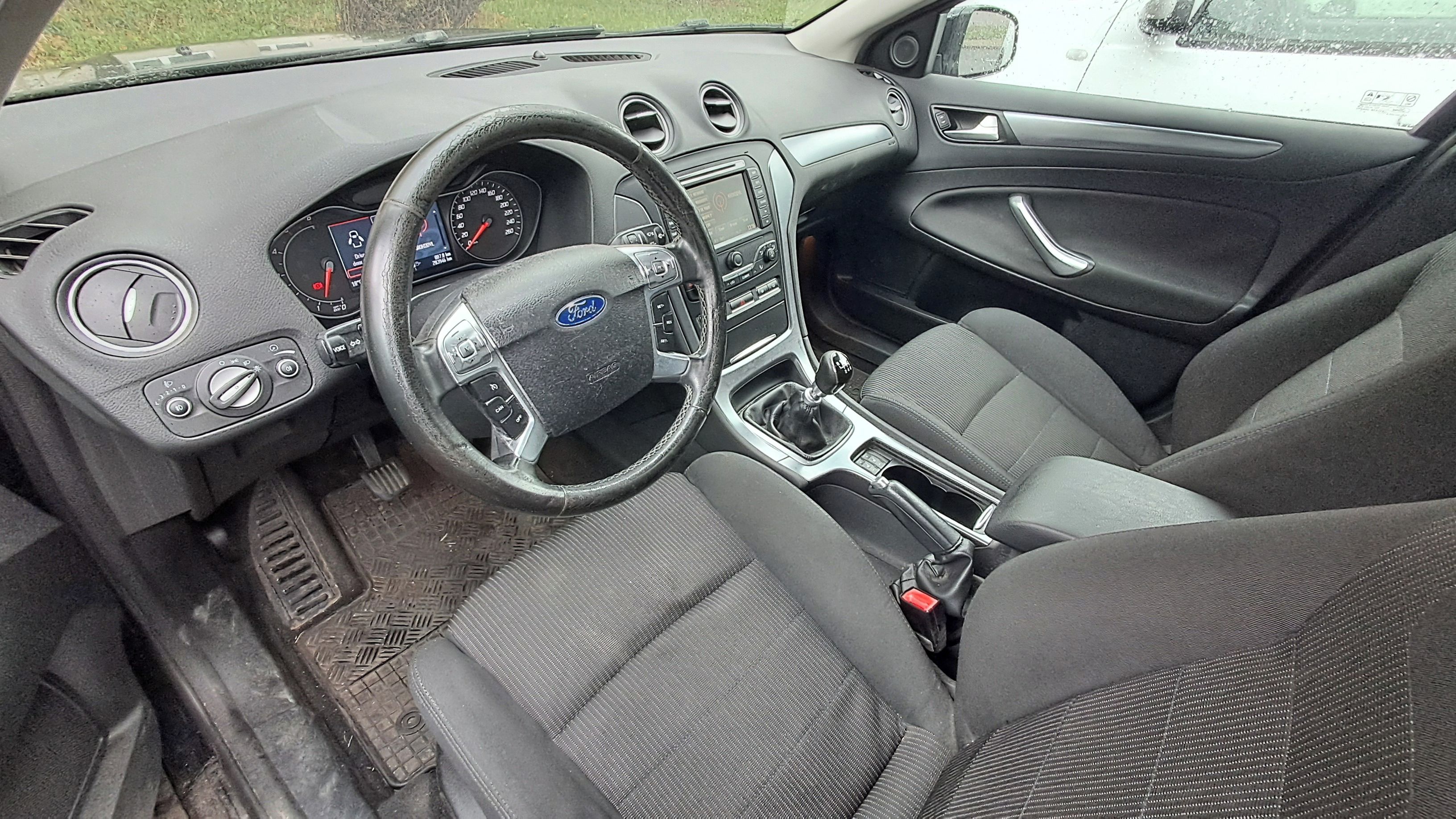 Ford Mondeo, Ford Mondeo MK4 Kombi 2.0 TDCi - fotka 5