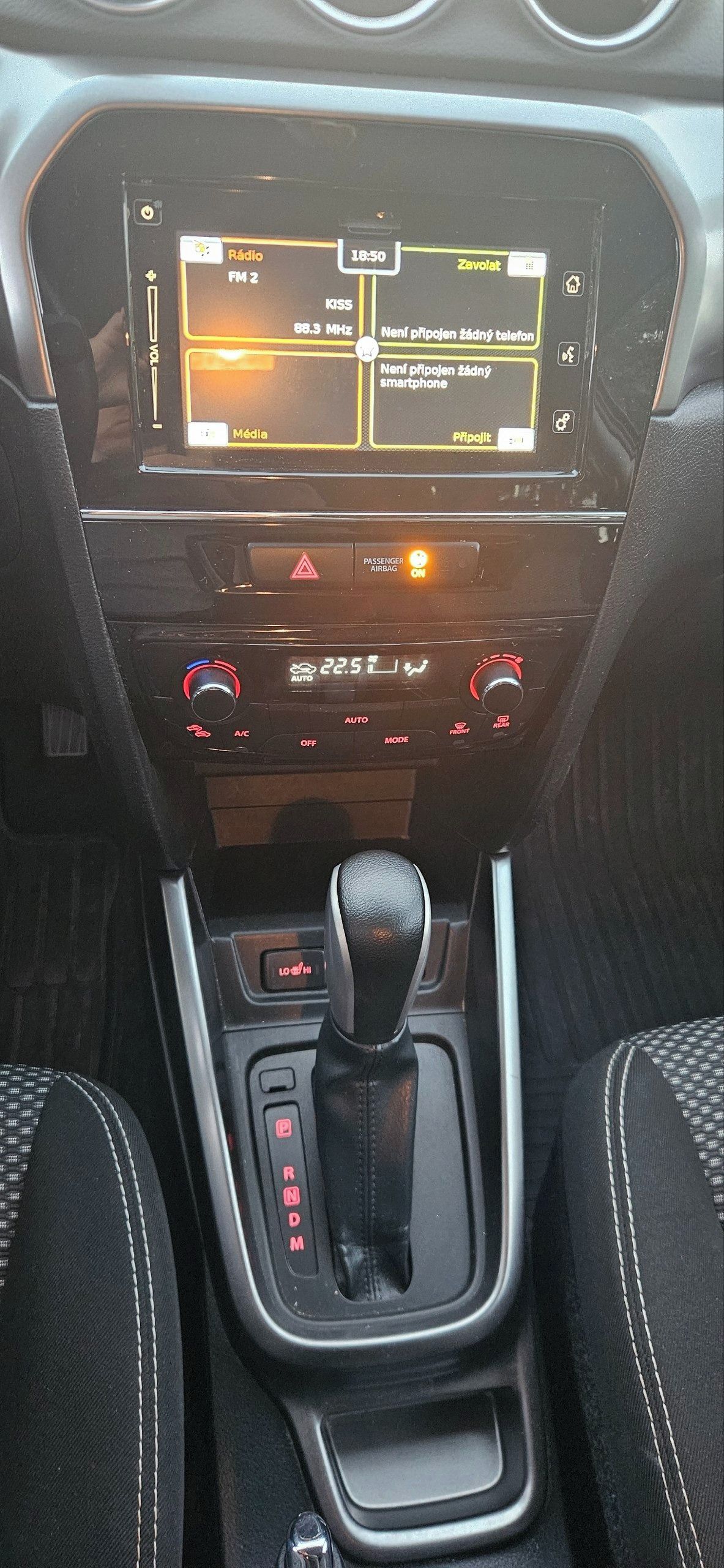 Suzuki Vitara, Suzuki Vitara 1,4 Premium - fotka 4