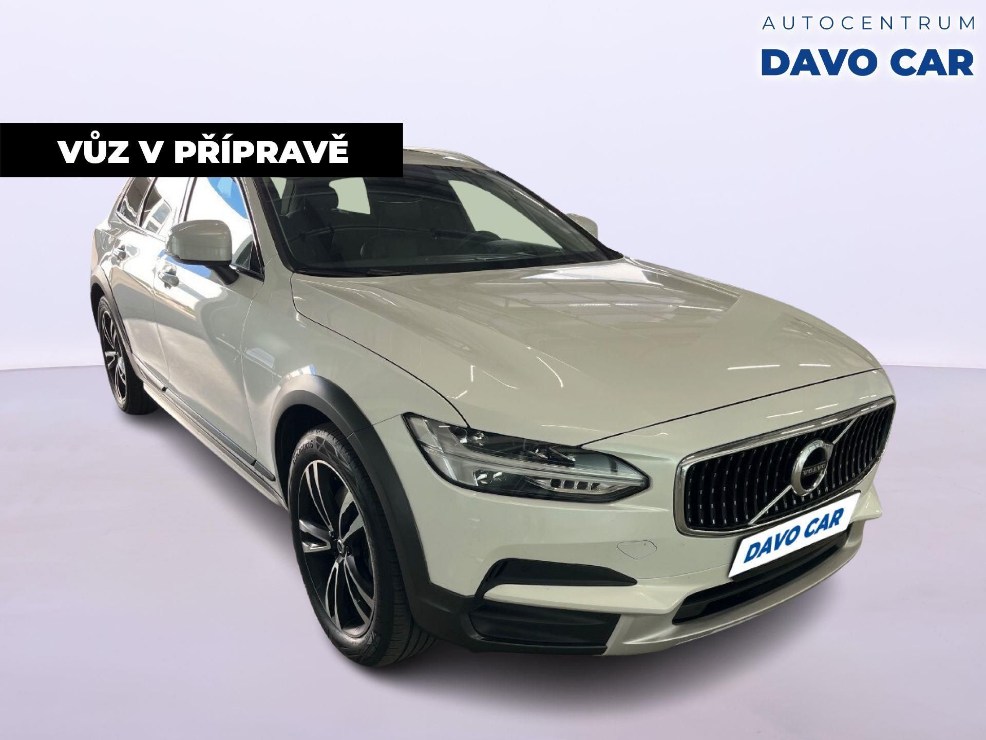 Volvo V90, 2,0 D5 AWD 173kW Drive-E Pro A - fotka 4