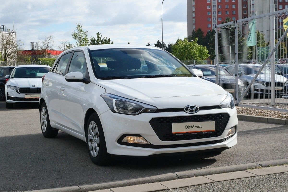 Hyundai i20, 1.2i 55kW Family - fotka 3