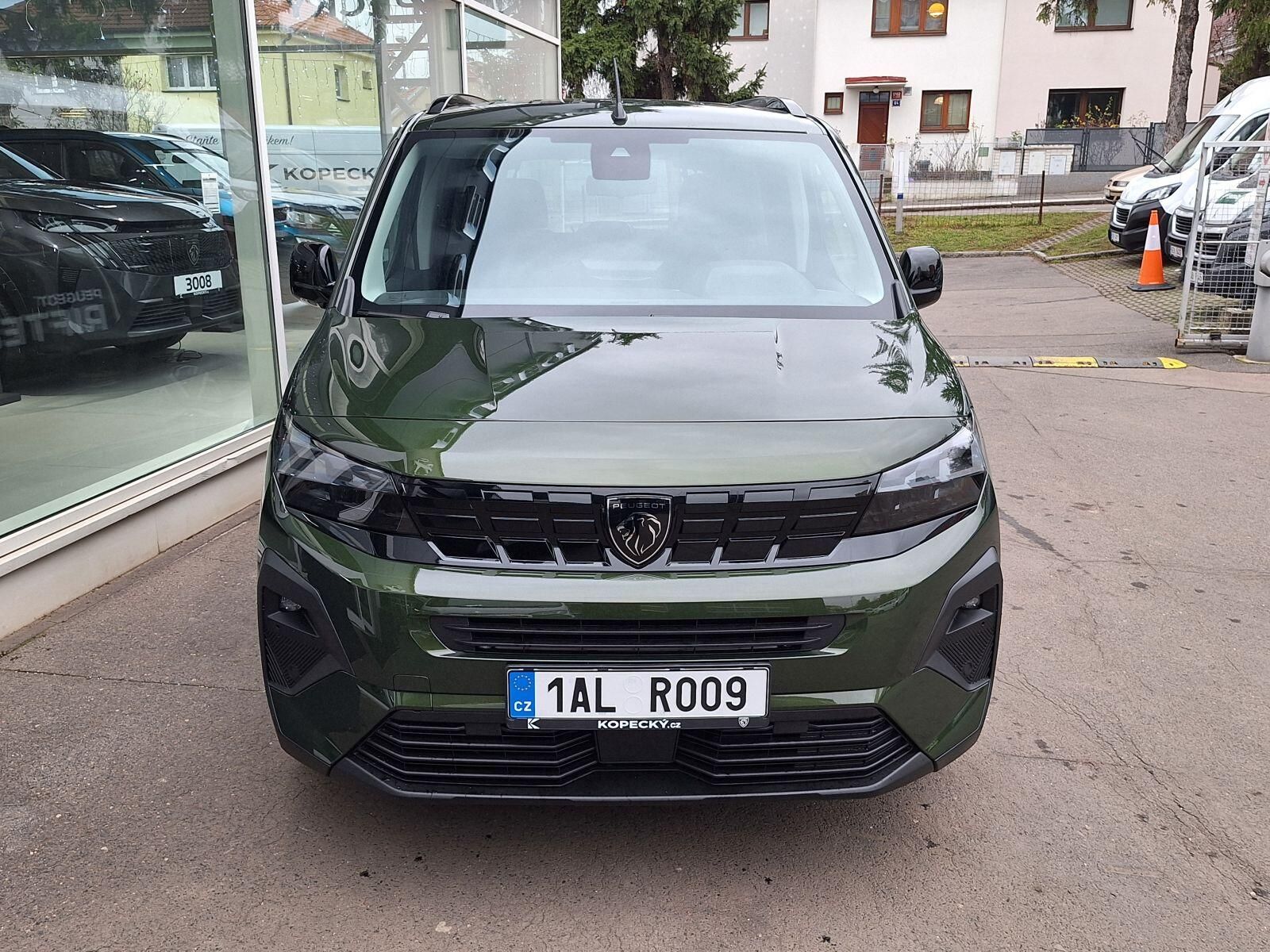 Peugeot Rifter, ALLURE 1.2 PT 110k MAN6 - fotka 2