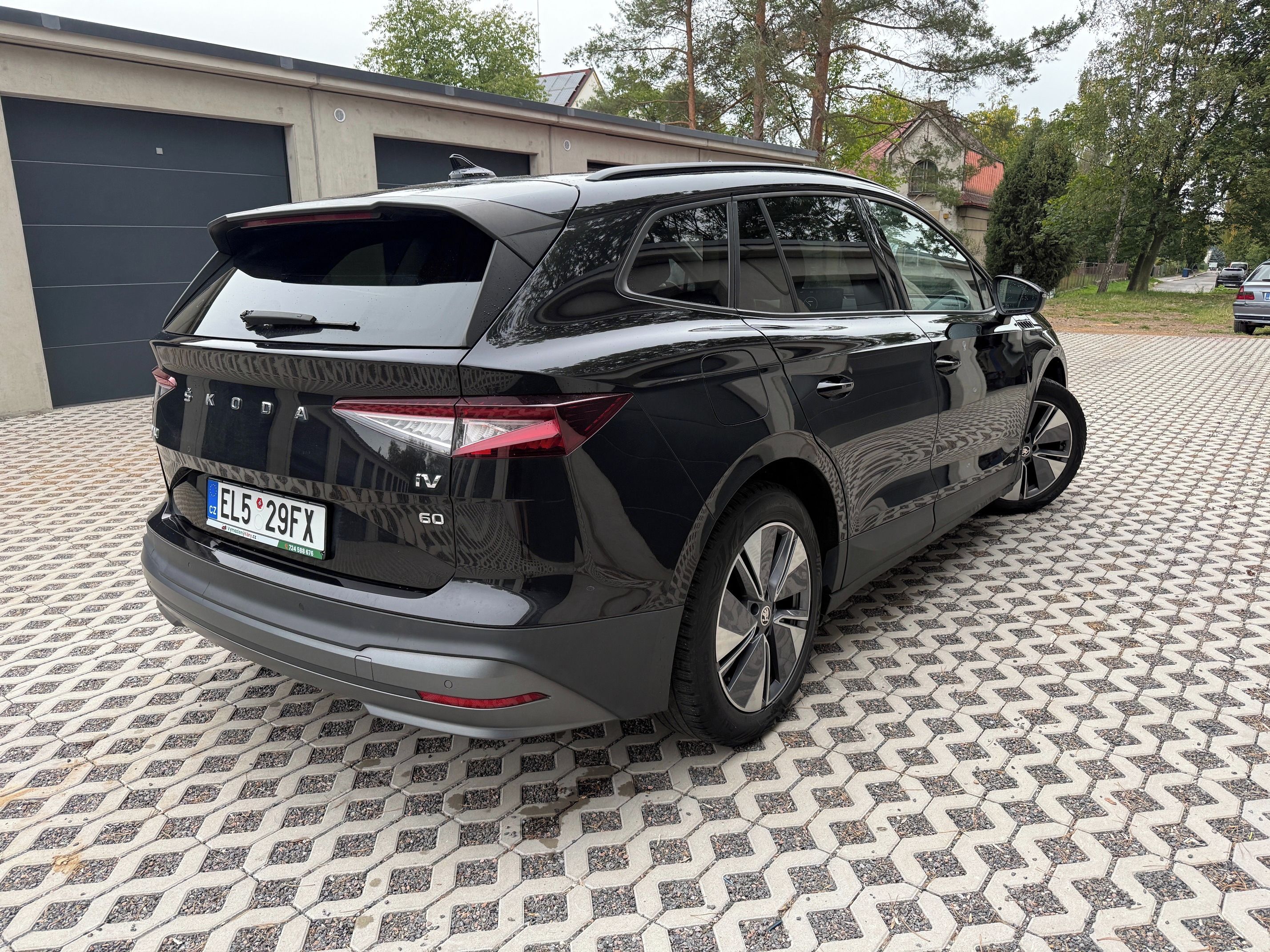 Škoda Enyaq, baterie 60, tažné, SoH 91, DPH - fotka 3