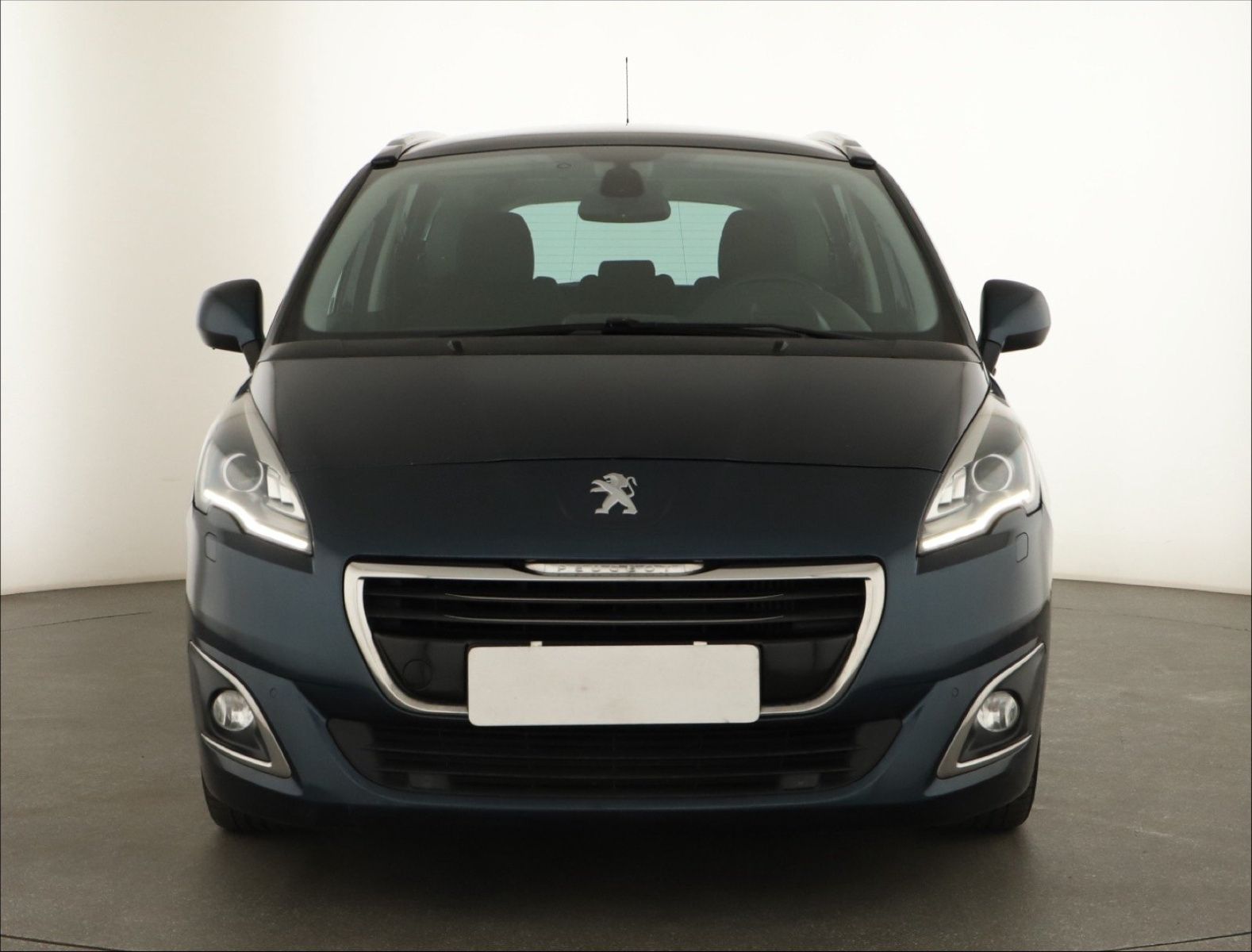 Peugeot 5008, 2.0 HDI, Navi, Xenony - fotka 2