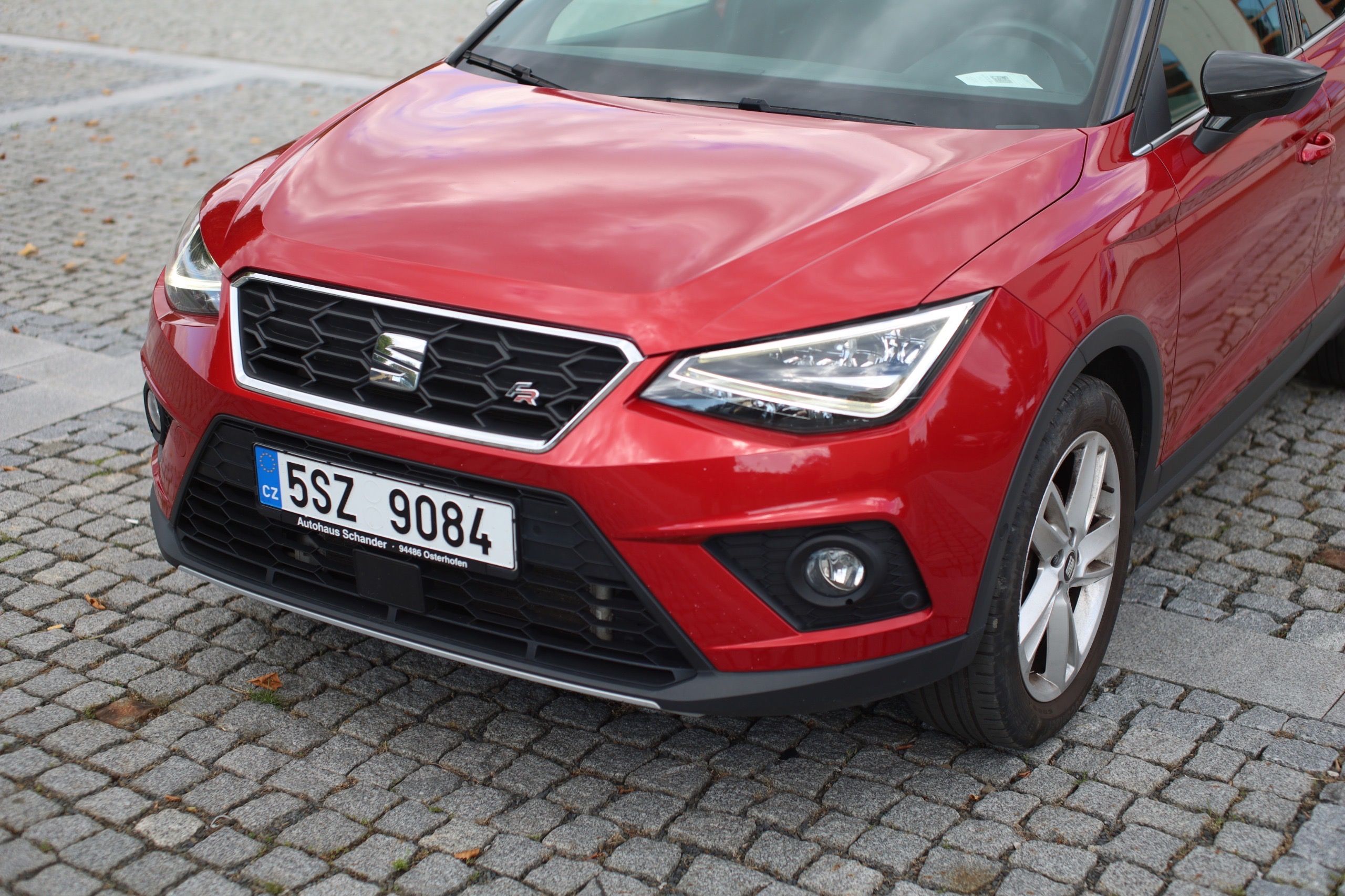 Seat Arona, FR 1.0 TGI, super stav - fotka 3