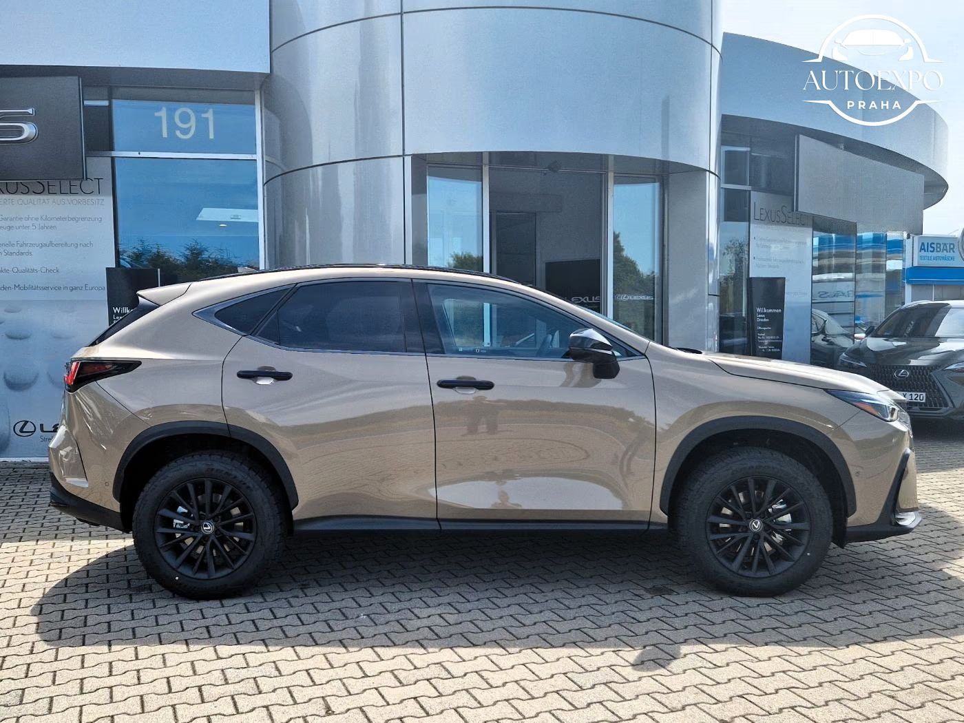 Lexus NX 350h, NX 350 h Overtrail* - fotka 4