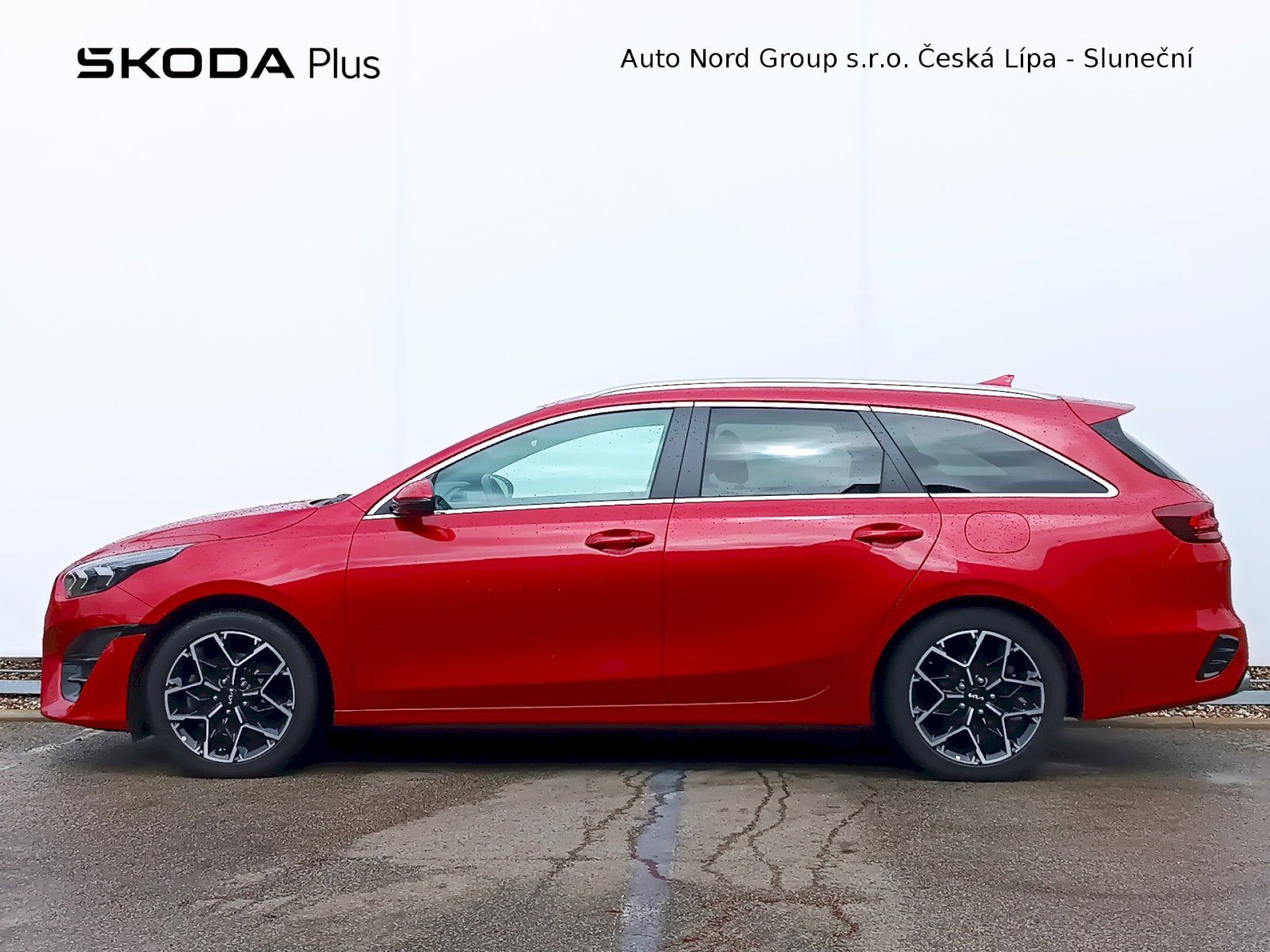 Kia Cee´d, SW GT-Line 1,5T-GDi / 118kw - fotka 3