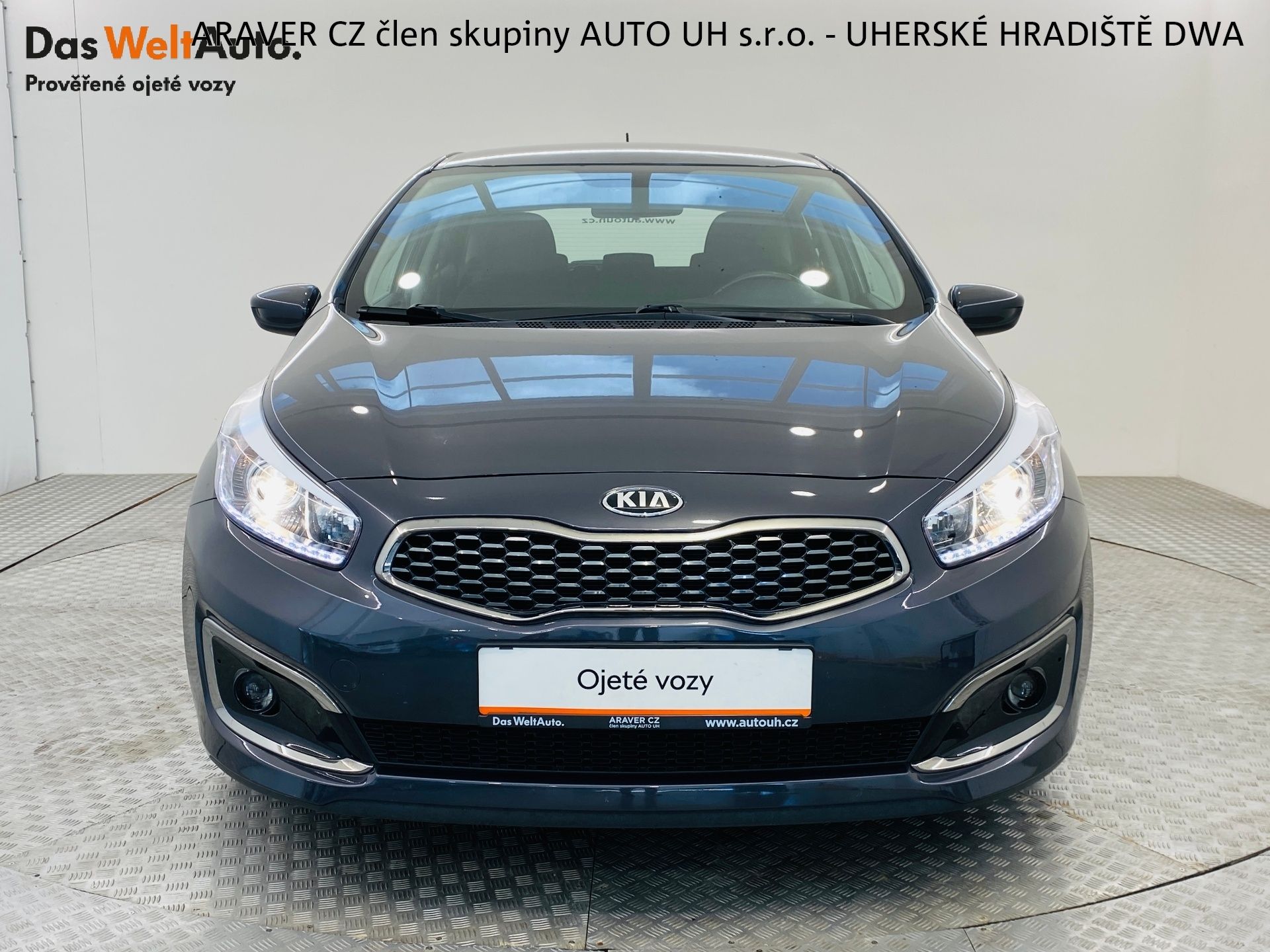 Kia Cee´d, 1.4 CVVT 73 kW Klima 1. maj.ČR - fotka 4