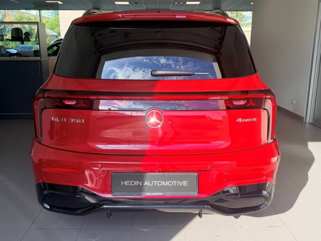 Mercedes-Benz GLB, 350 4MATIC s technologií EQ - fotka 4