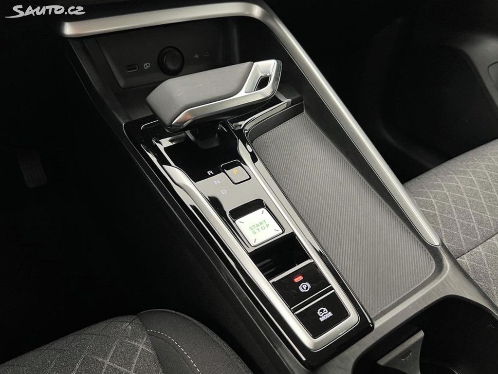 2025 MG ZS