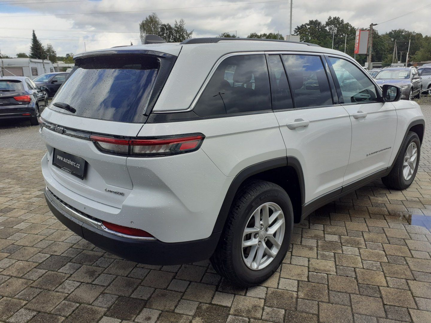 Jeep Grand Cherokee, 3.6 L  V6  4x4 - fotka 4