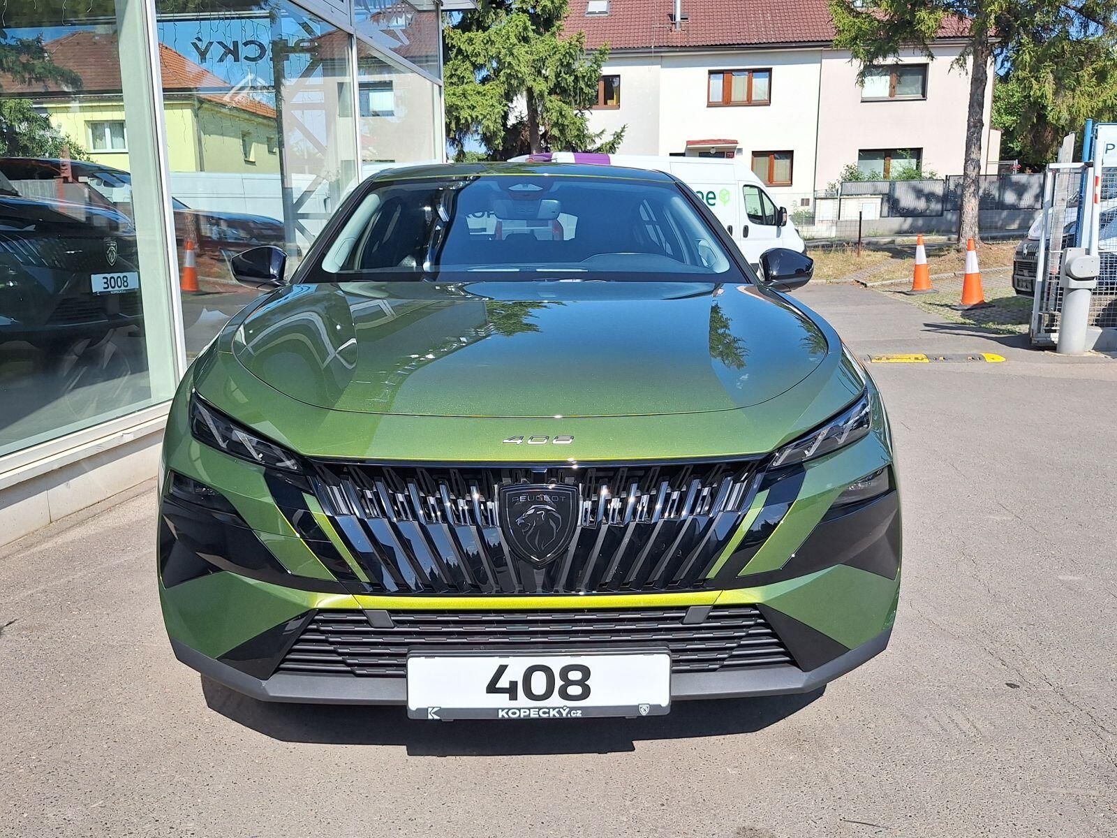 Peugeot 408, ALLURE Hybrid 145 e-DCS6 - fotka 2