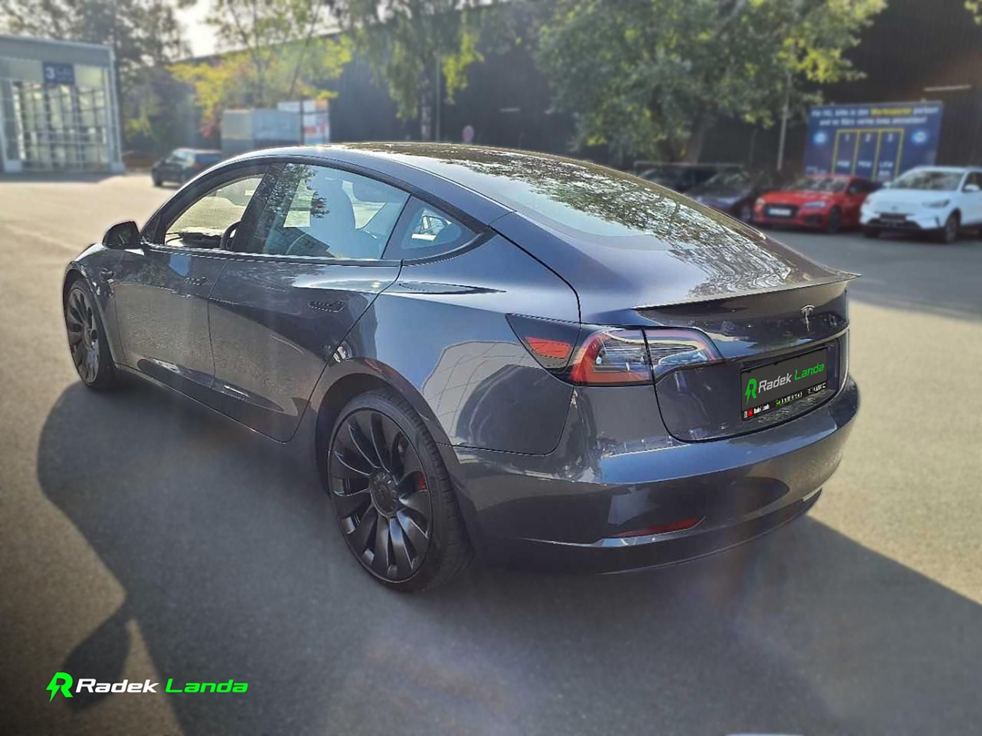 Tesla Model 3, Performance Dual Motor AWD - fotka 2