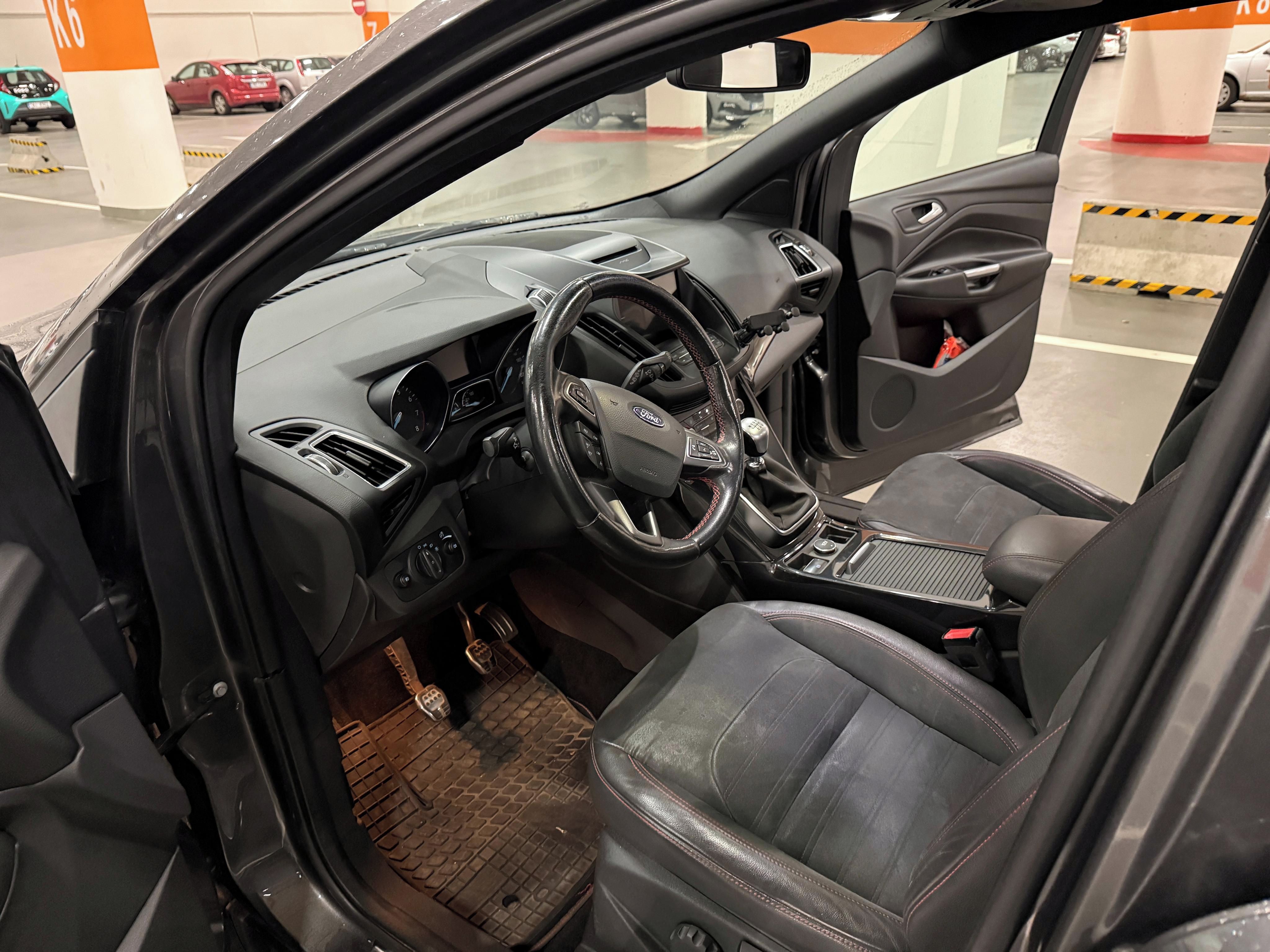 Ford Kuga, Ford Kuga 1.5 ST line 110kW - fotka 6