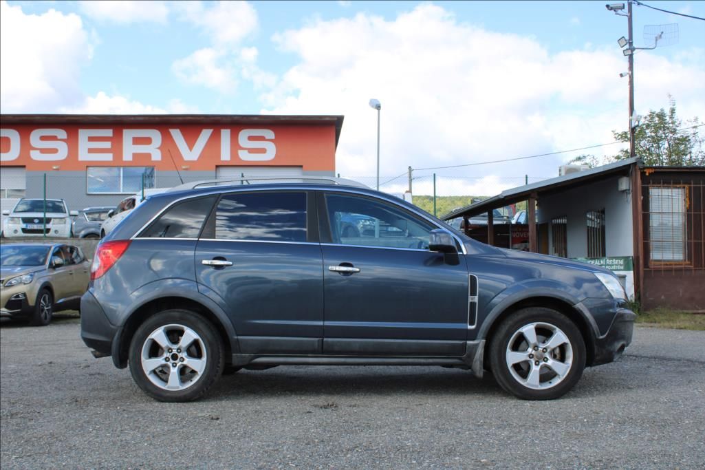 Opel Antara, 2,0 CDTi  4 x 4, TAŽNÉ - fotka 4