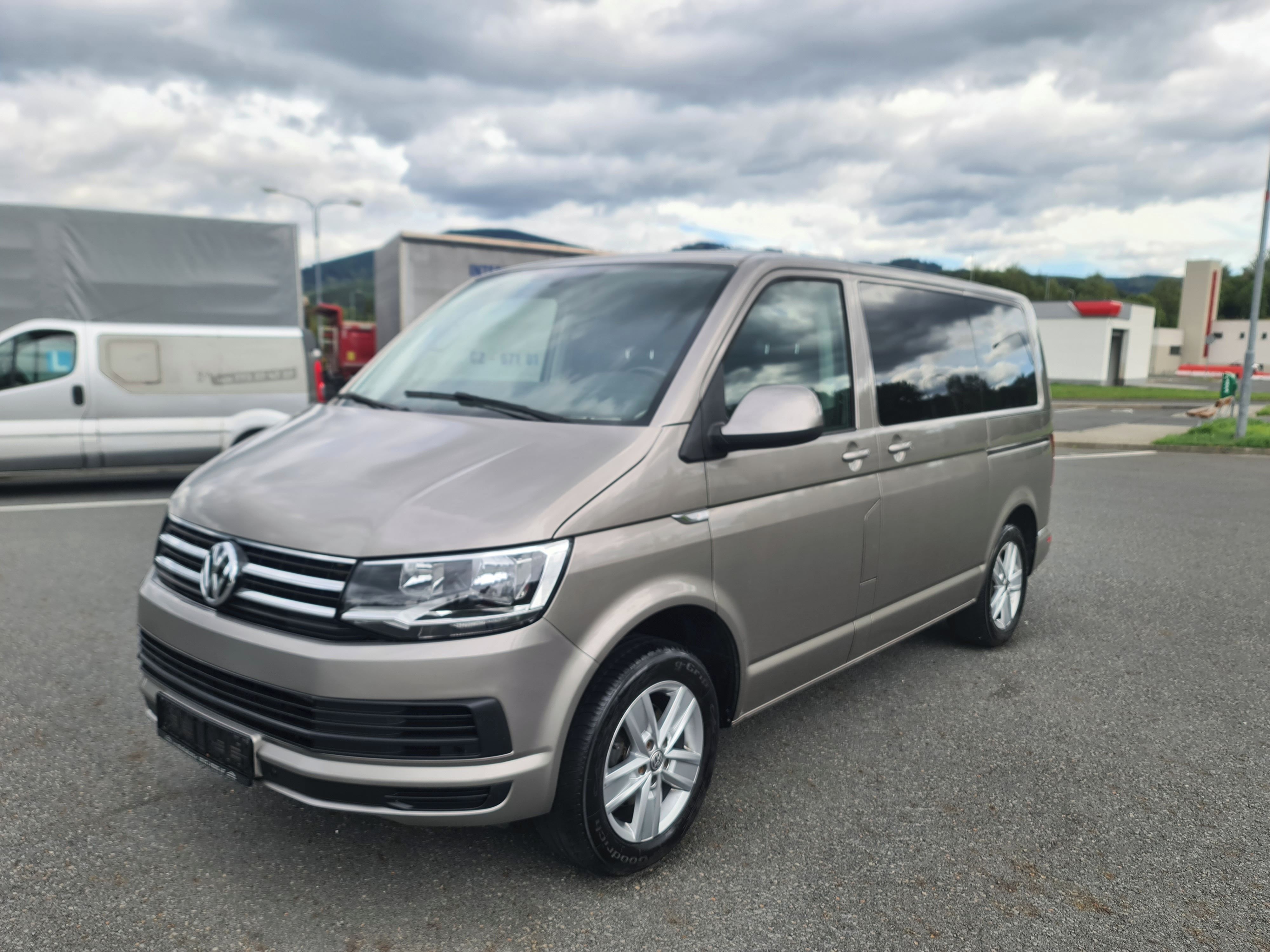 Volkswagen Multivan, T6 2.0 TDi 110-KW KLIM NAVI KA - fotka 3
