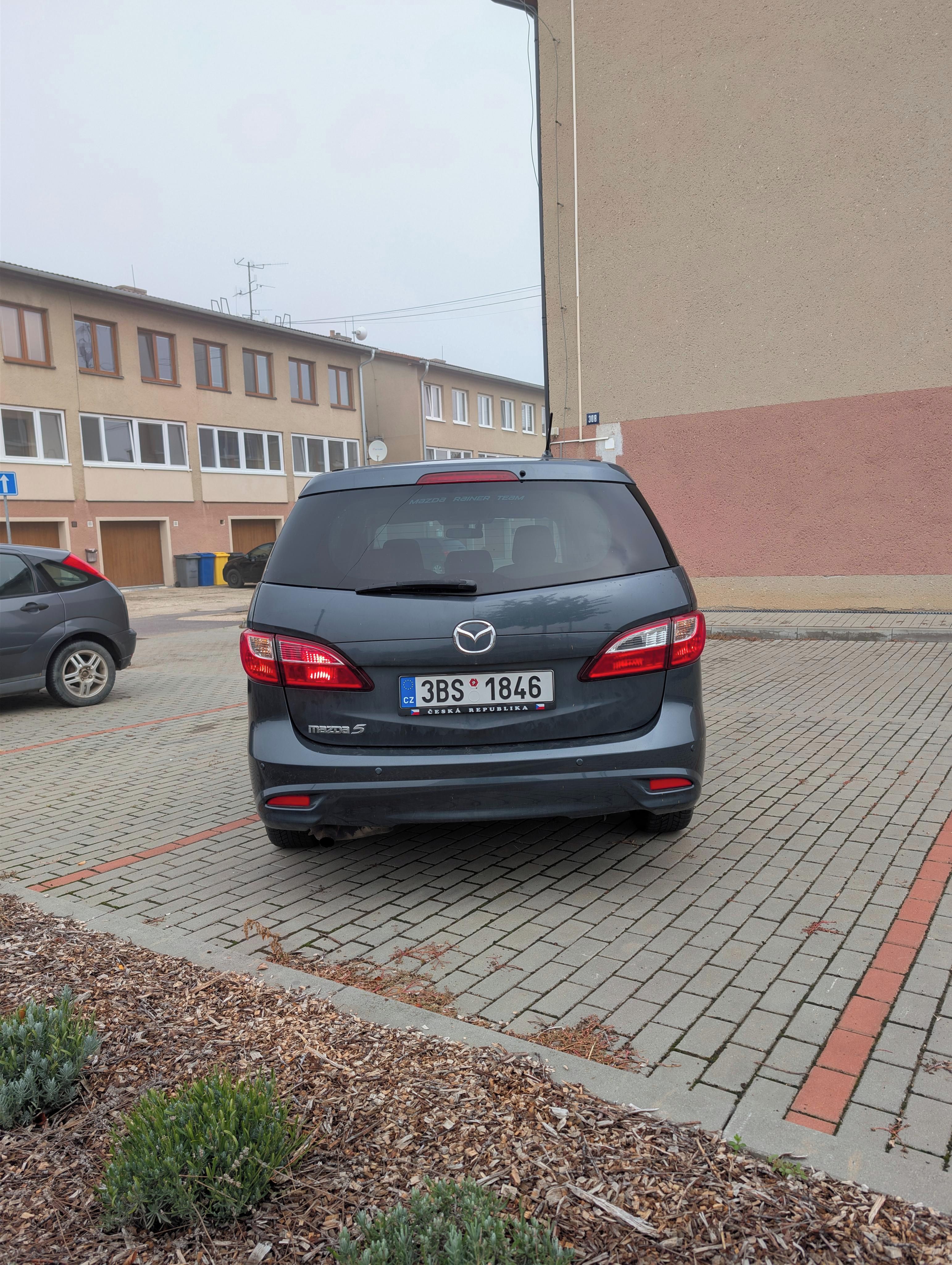 Mazda 5, Mazda 5, r.v. 2012, 2.0i 110kW - fotka 3