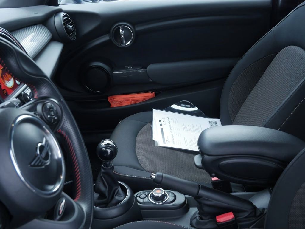Mini Cooper - fotka 4