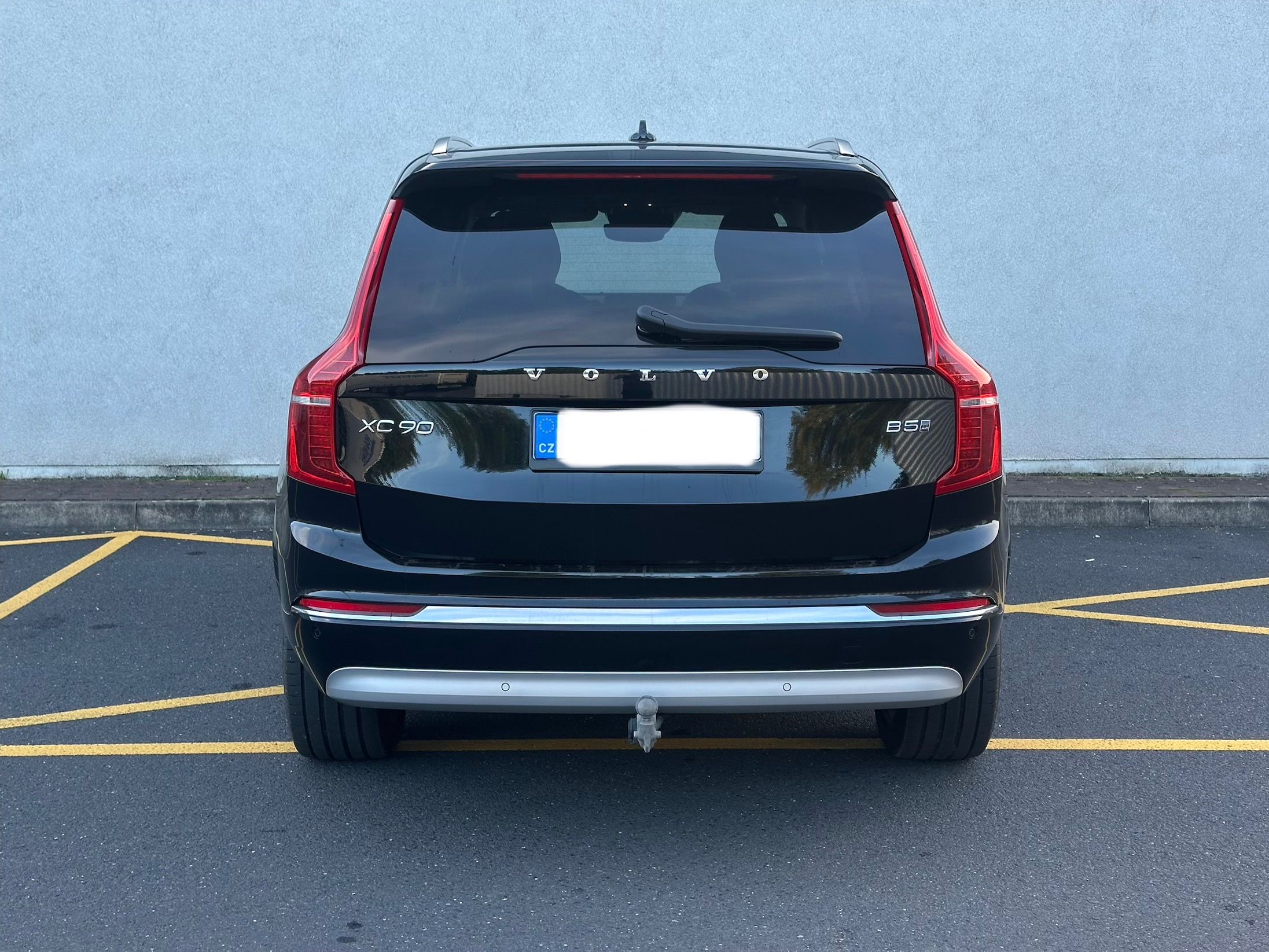 Volvo XC90, 173kw,inscrip,vzduch,1majčrDPH - fotka 5