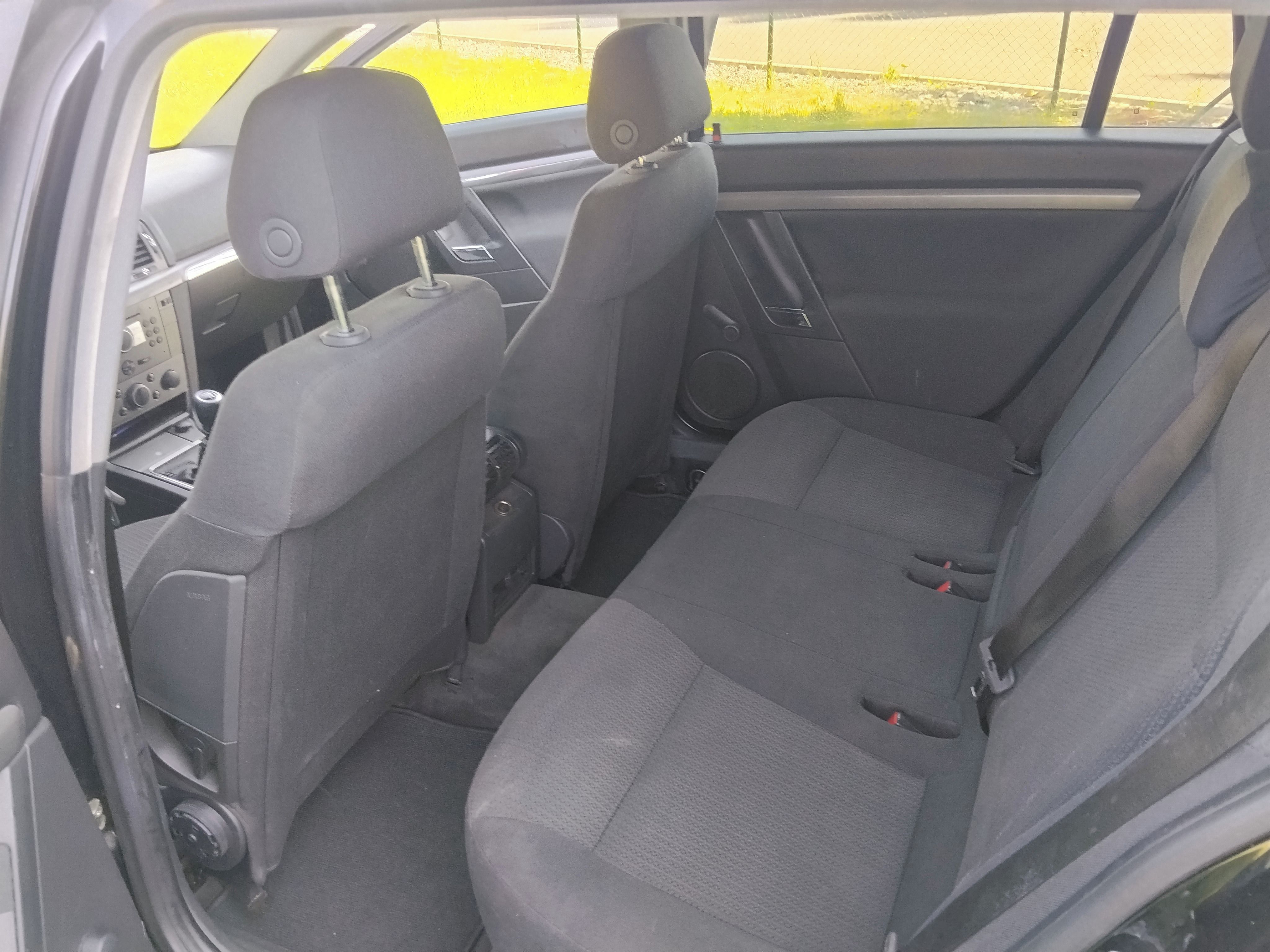 Opel Vectra, Opel Vectra C 1.8 kombi LPG - fotka 4