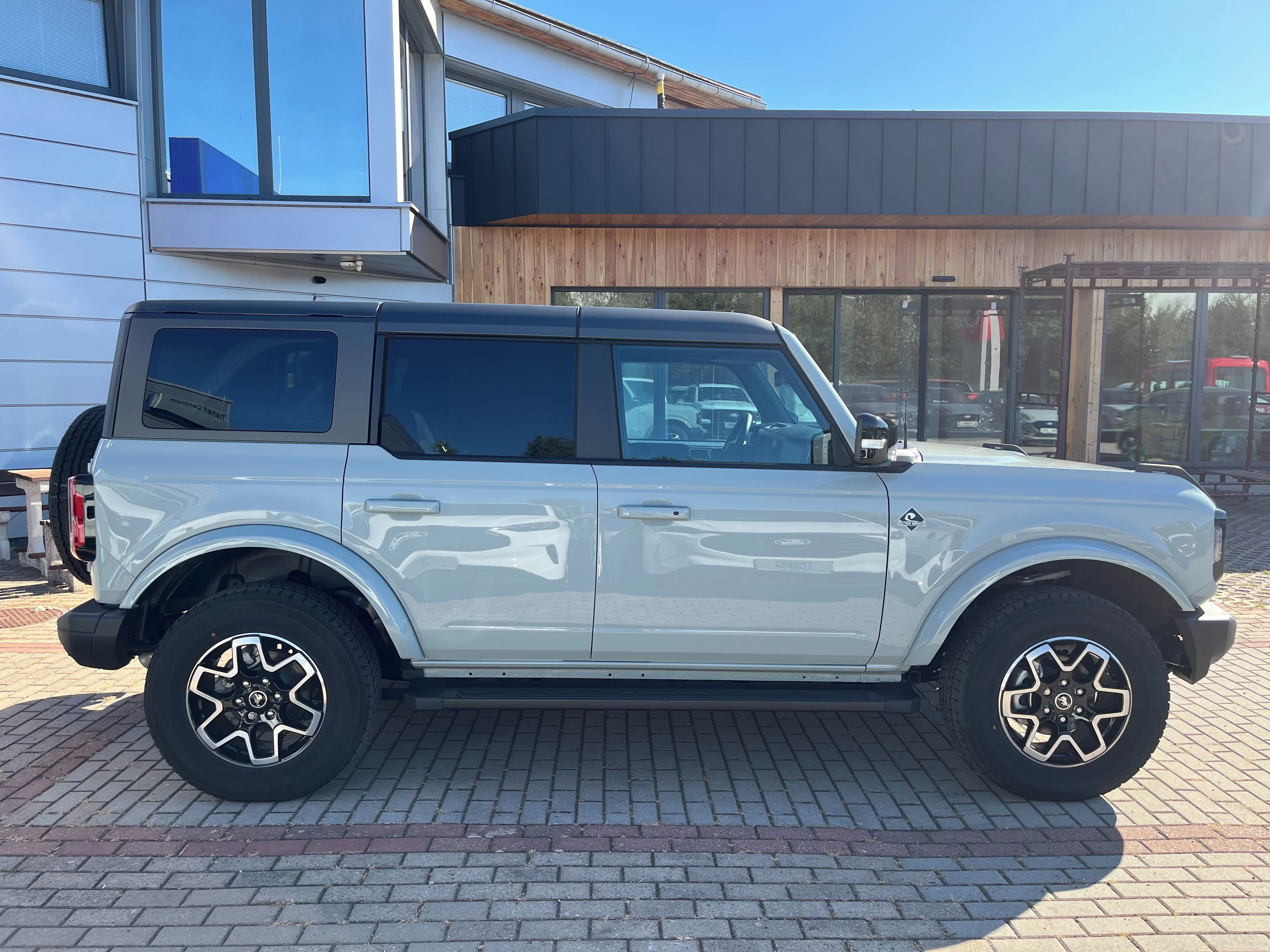 Ford Bronco, 2.7 EcoBoost 246kW Outer Banks - fotka 6