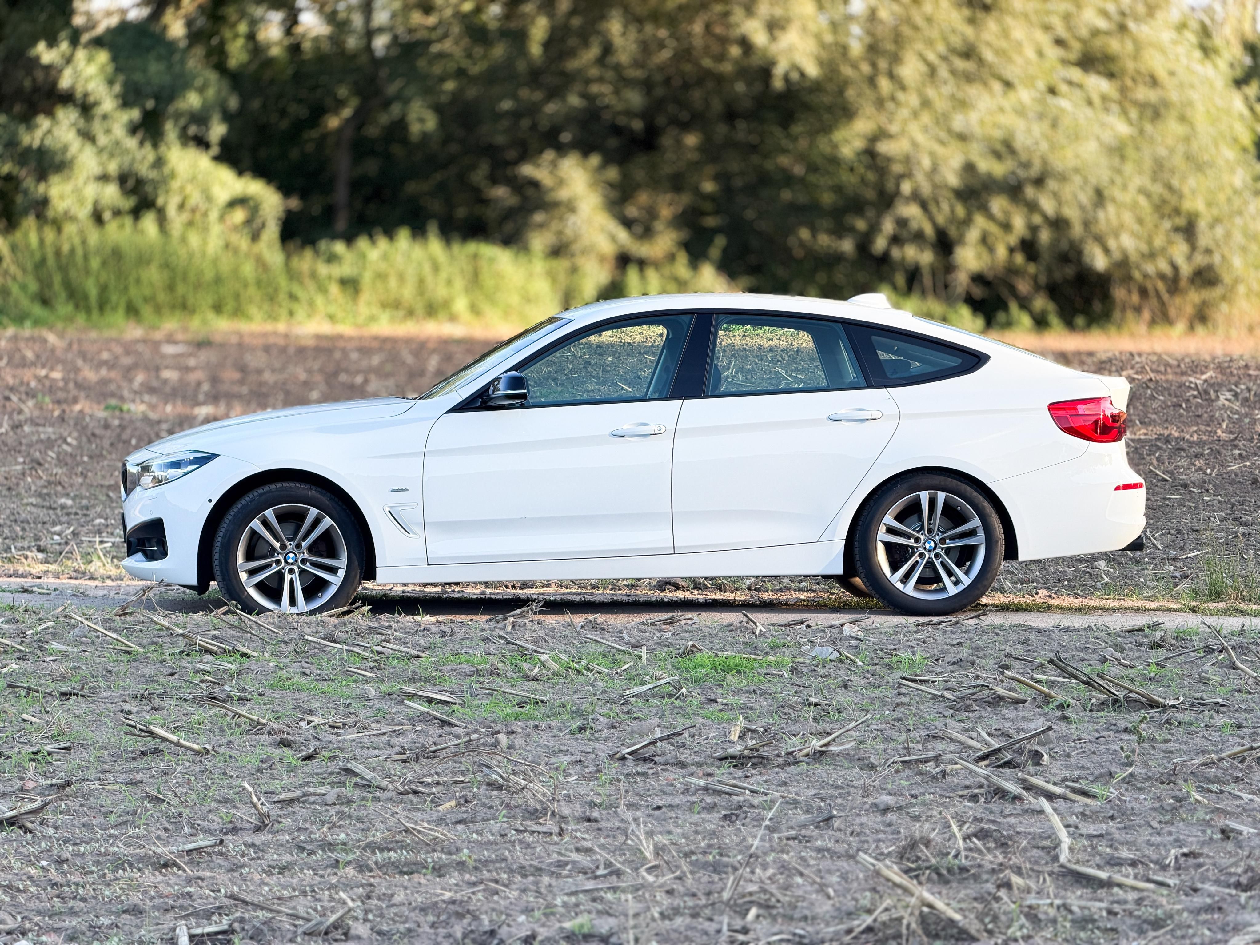 BMW Řada 3, 320d xDrive, GT - fotka 6