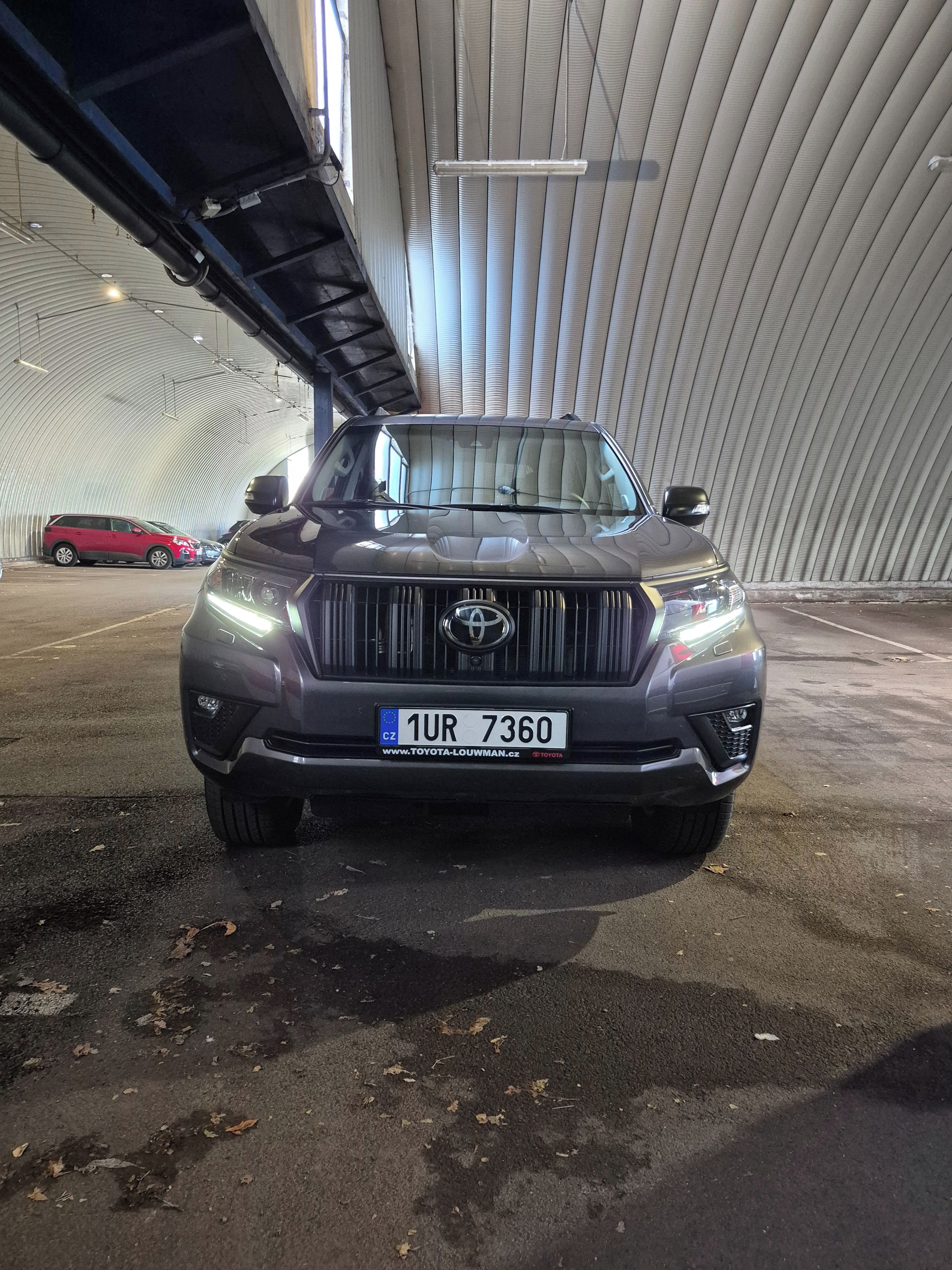 Toyota Land Cruiser, DPH ČR 1.maj 11/2023 29.tis km - fotka 6
