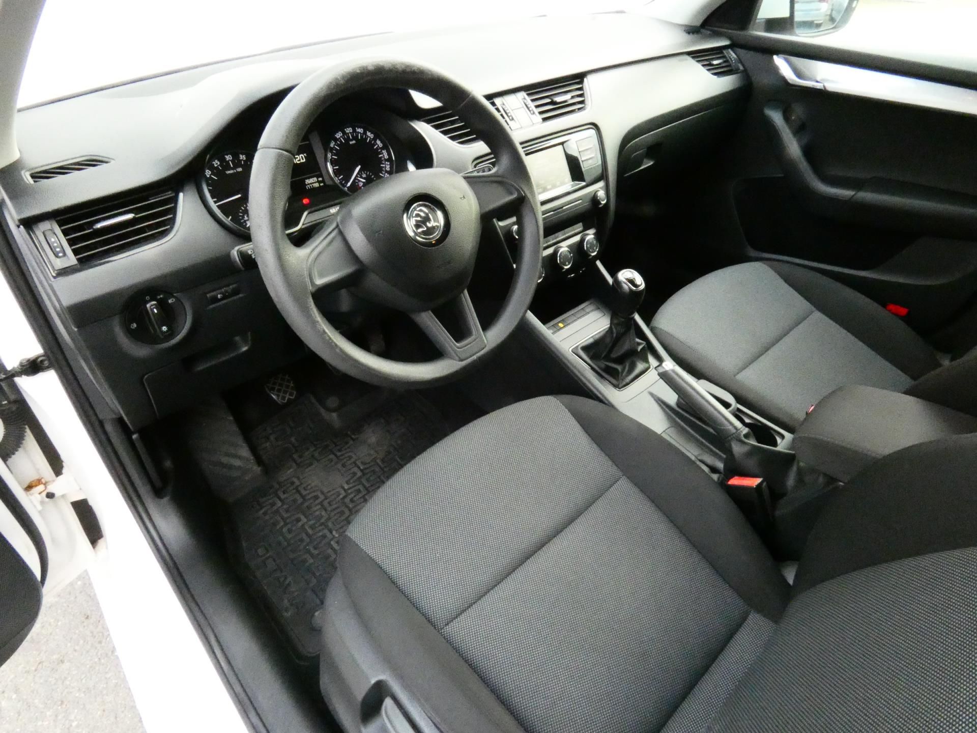 Škoda Octavia, III Combi Active 1.6 TDI CR /6 - fotka 5