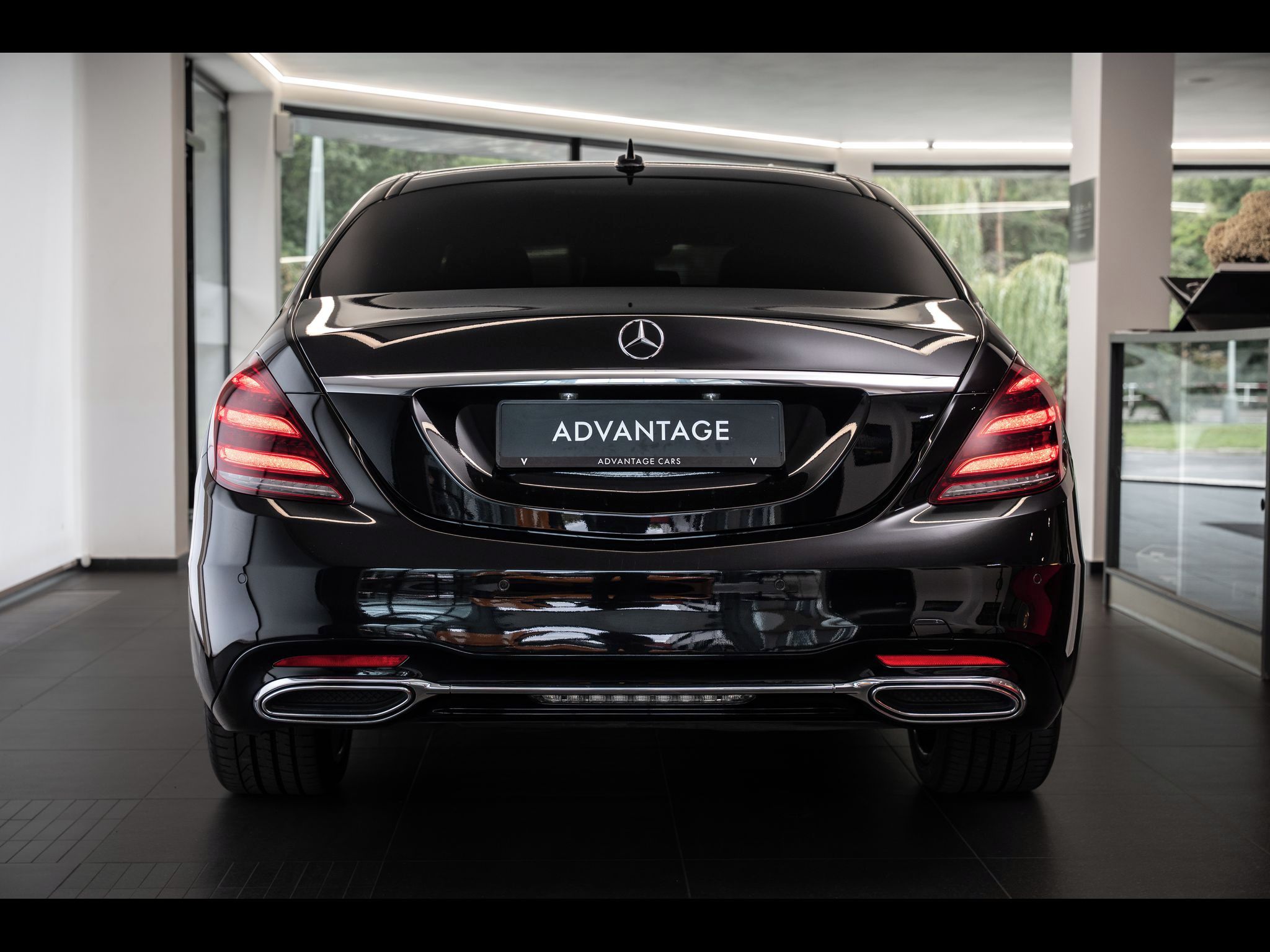 Mercedes-Benz Třídy S, d 4MATIC AMG Line/Burmester/36 - fotka 3