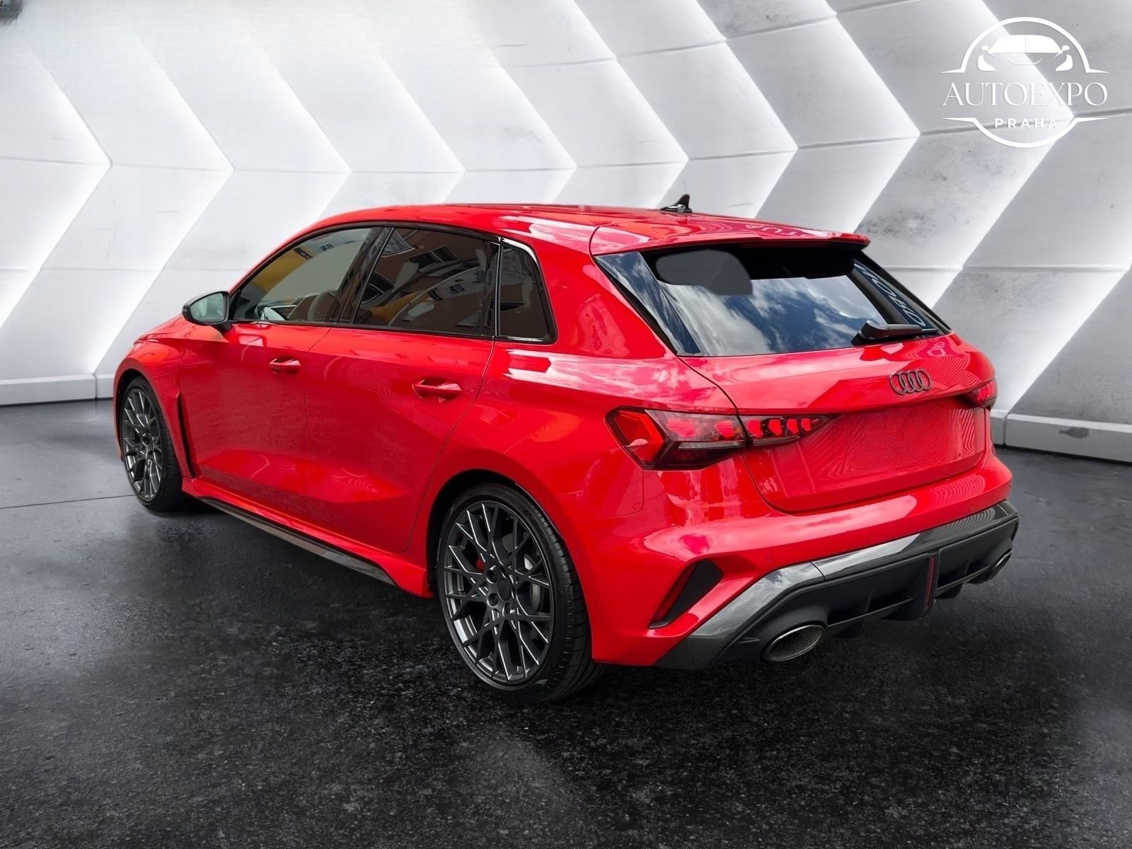 Audi RS3, Sportback MATRIX*CARBON* - fotka 2