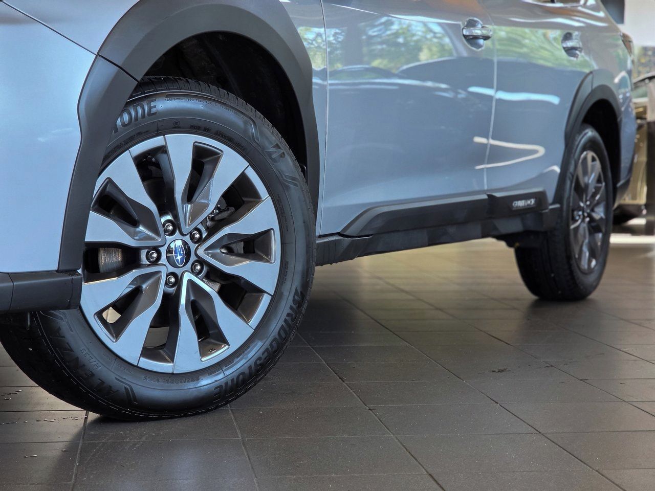 Subaru Outback, 2.5i 4WD Active - fotka 4