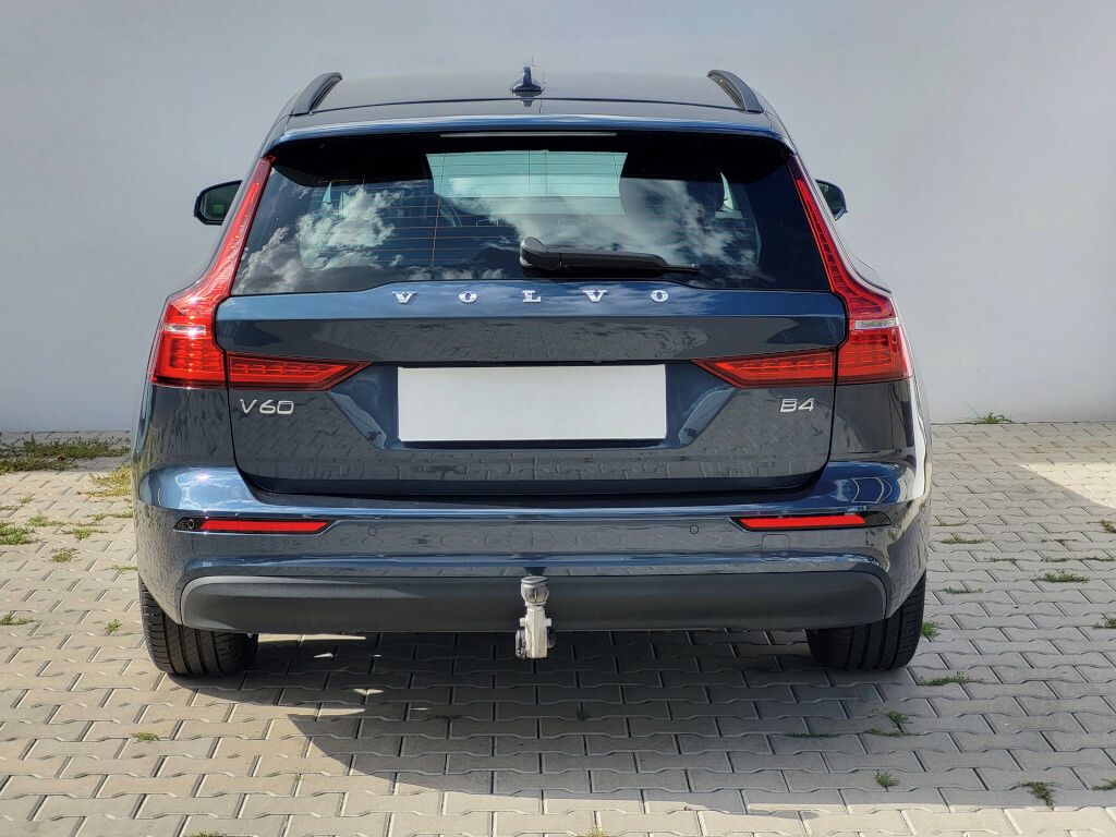 Volvo V60, CORE B4 FWD 145kW - fotka 5