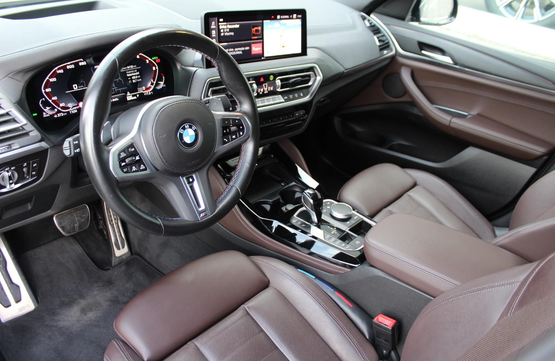 BMW X4, M40d - fotka 4